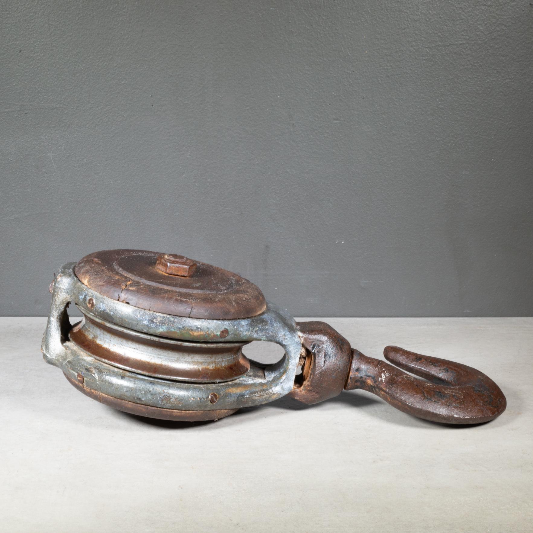 Antike Boston & Lockport Block Co, Block und Tackle Pulley ca. 1850-1930 (Gegossen) im Angebot