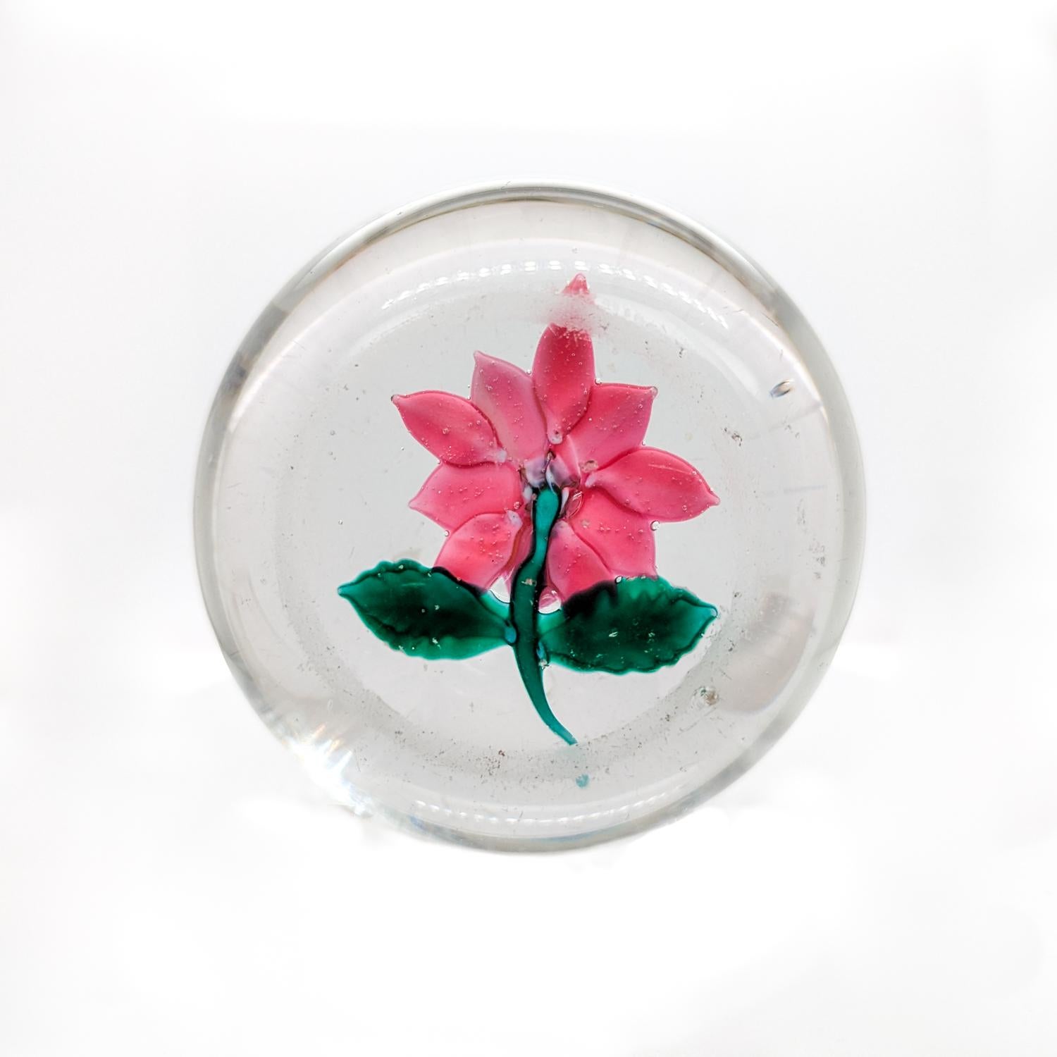 Pisapapeles de cristal antiguo Boston & Sandwich Poinsettia rosa en venta 3