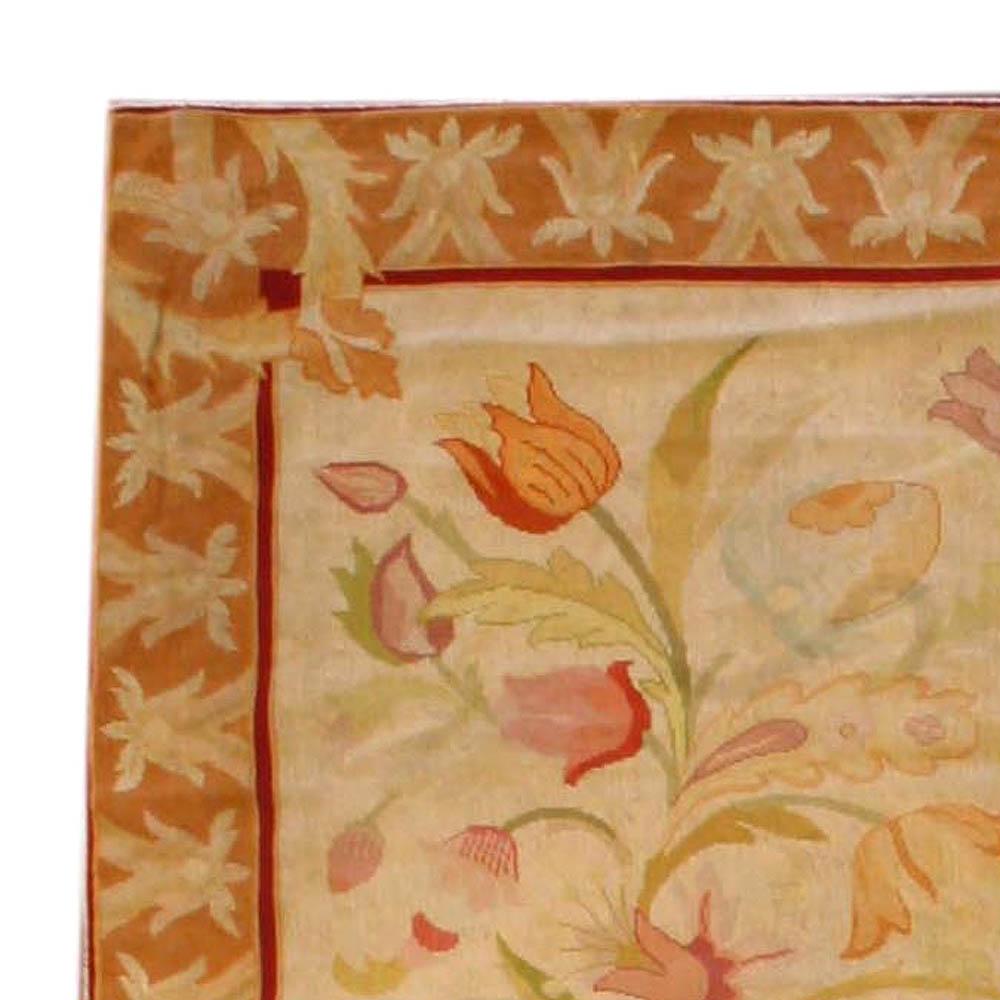 Antiker botanischer orangefarbener Nadelspitze-Teppich (Wolle) im Angebot