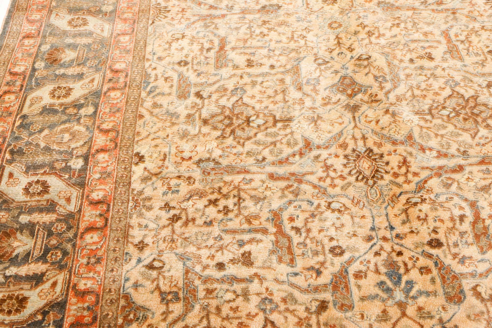 Tissé à la main Tapis persan ancien Tabriz Botanic fait à la main Doris Leslie Blau en vente