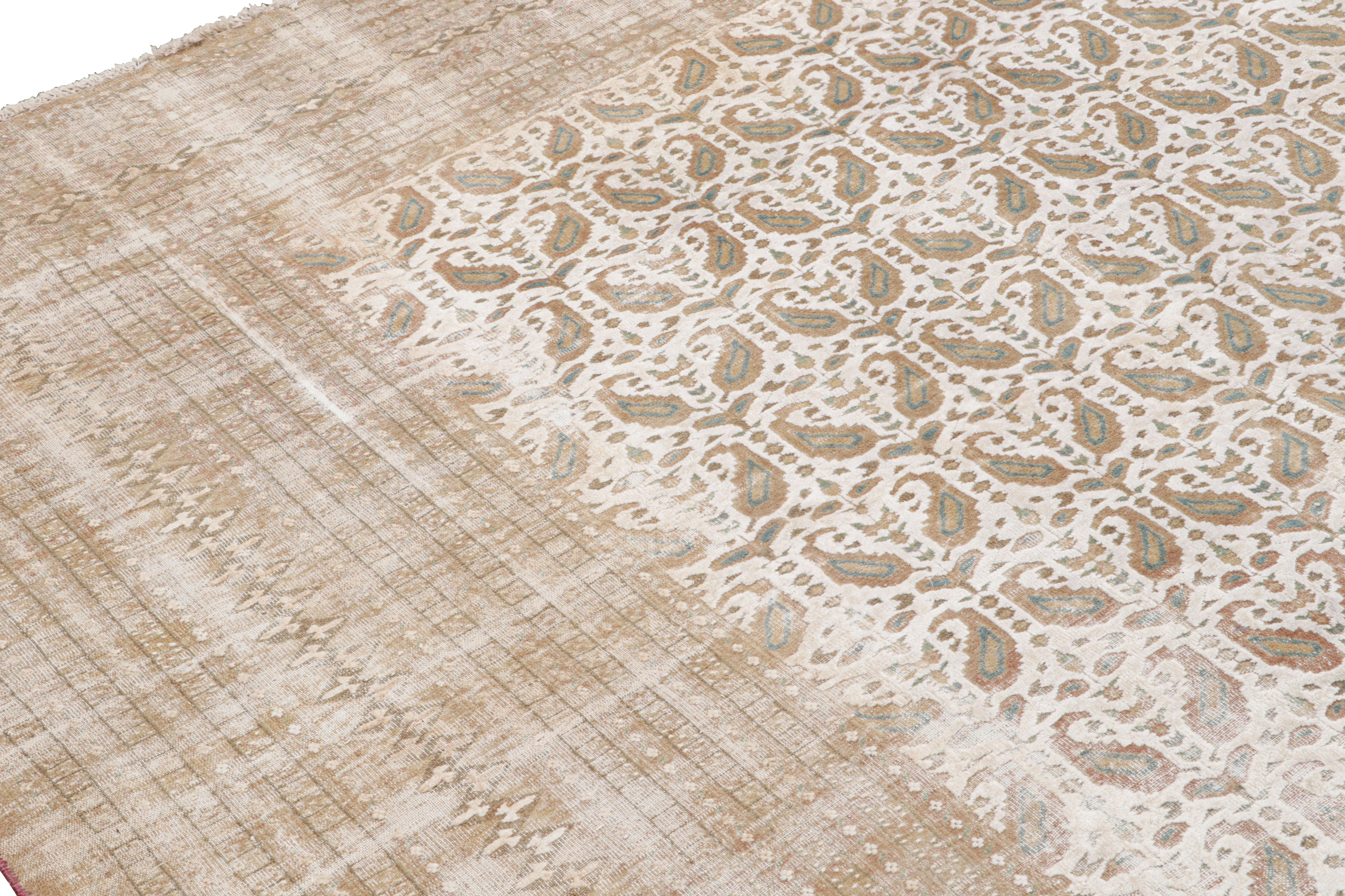 Antique Boteh Paisley Beige and Off-White Wool Rug by Rug & Kilim In Good Condition For Sale In Long Island City, NY