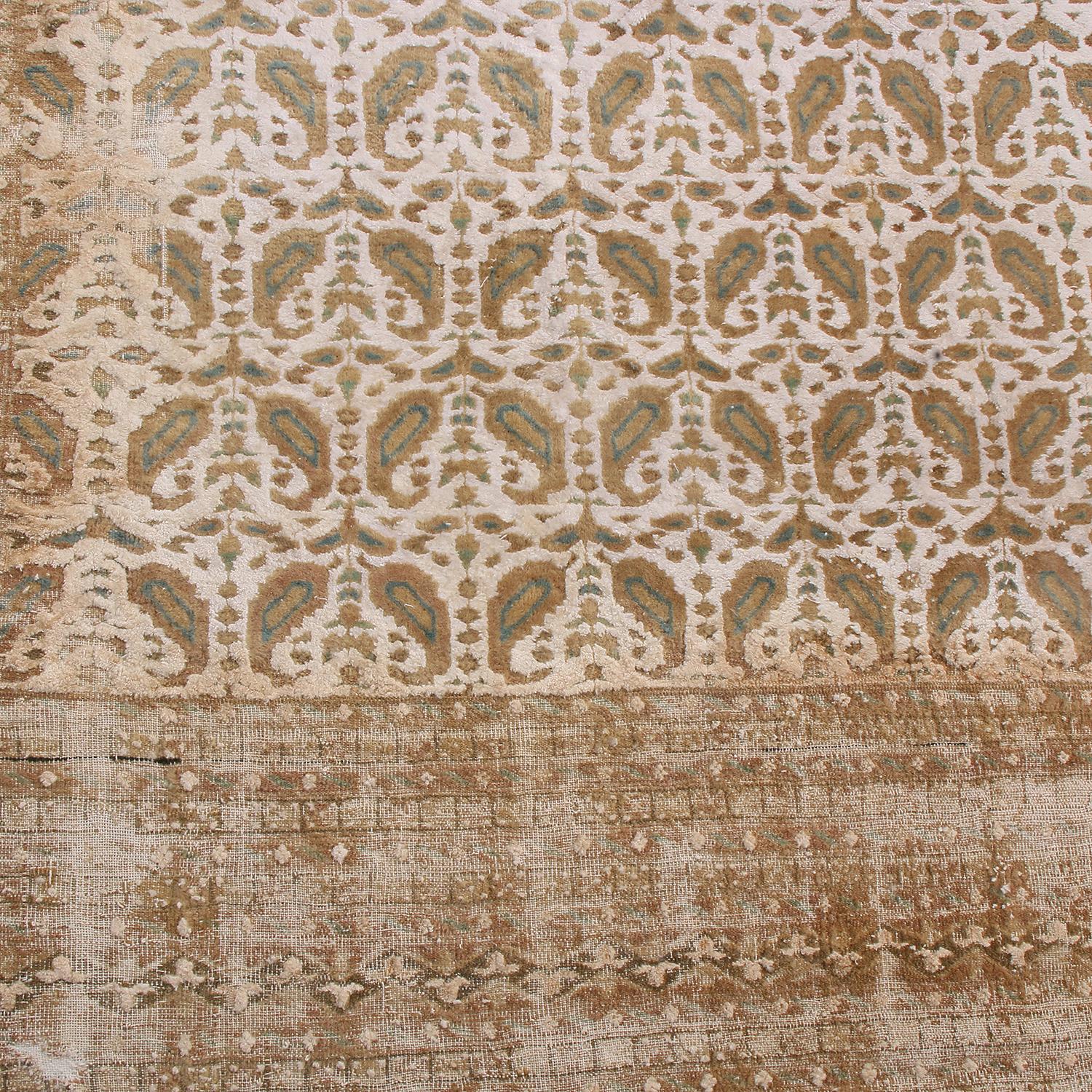 Antique Boteh Paisley Beige and Off-White Wool Rug In Good Condition In Long Island City, NY