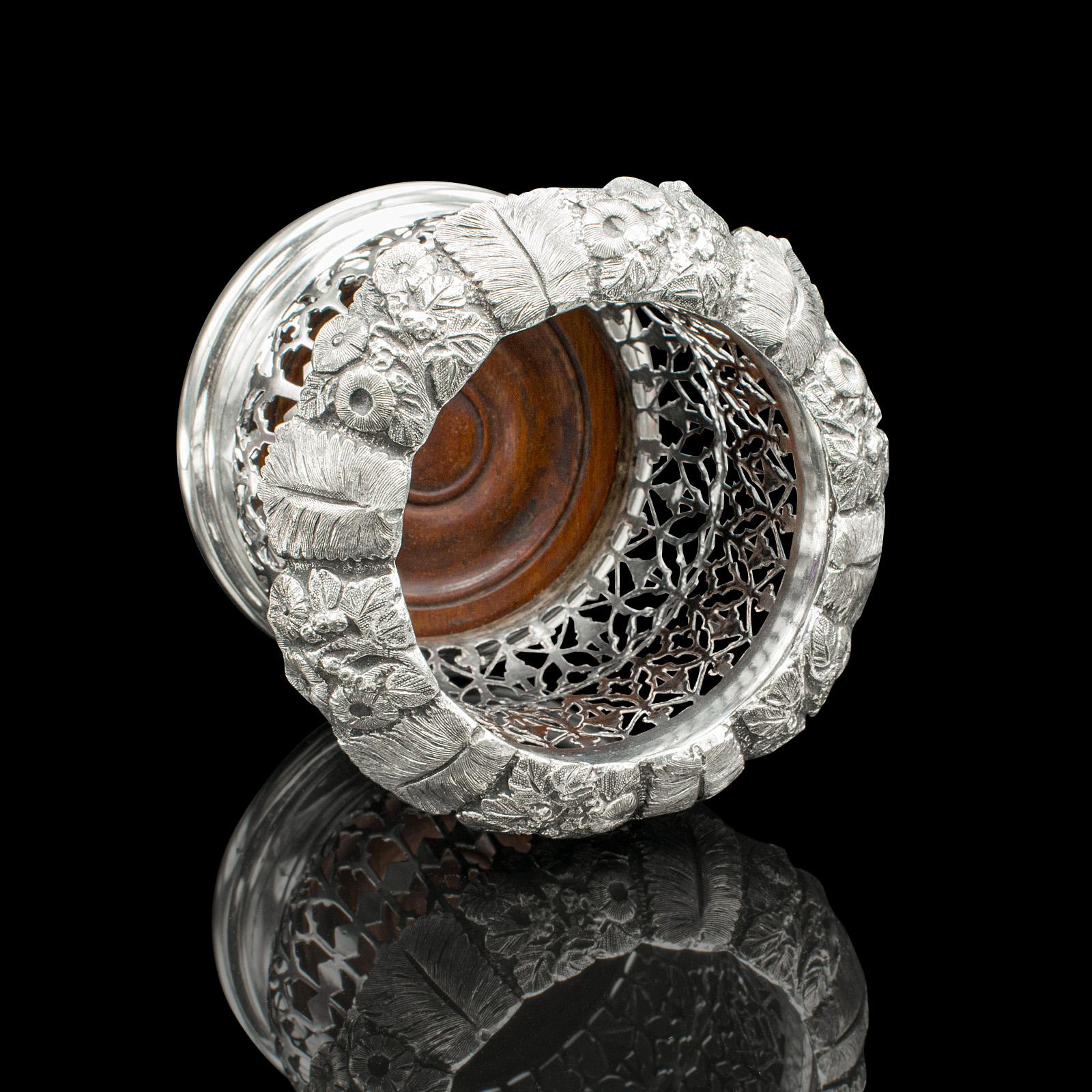Posavasos Antiguo, Inglés, Plateado, Decorativo, Victoriano Chapado en plata en venta
