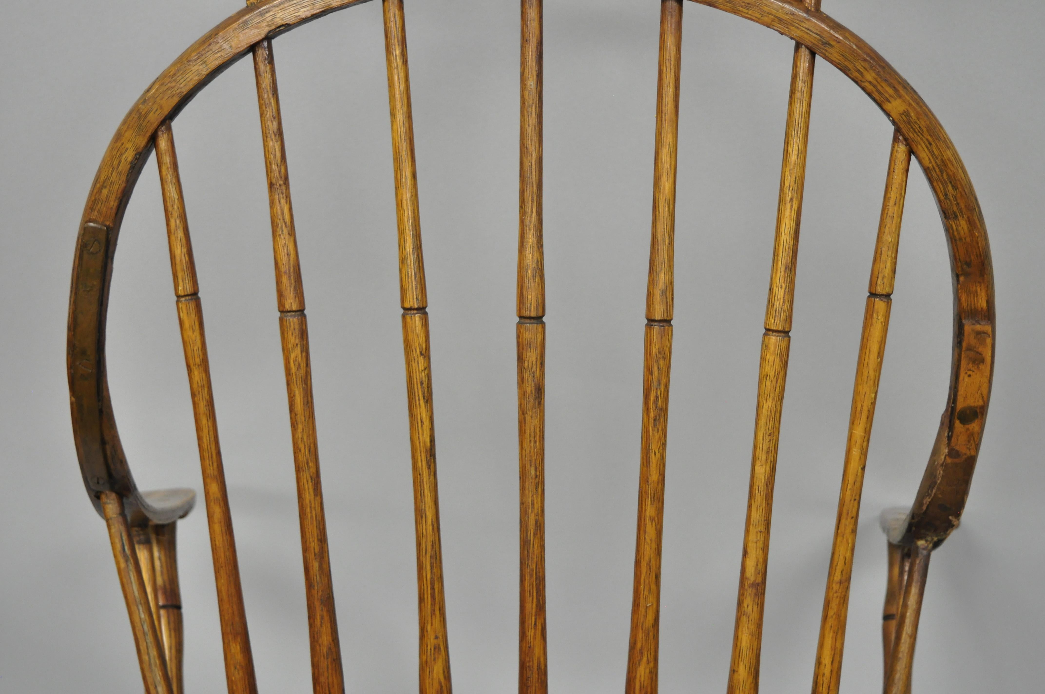 American Antique Bow Back Windsor Oak and Pine Wood Rocking Chair Colonial Rocker