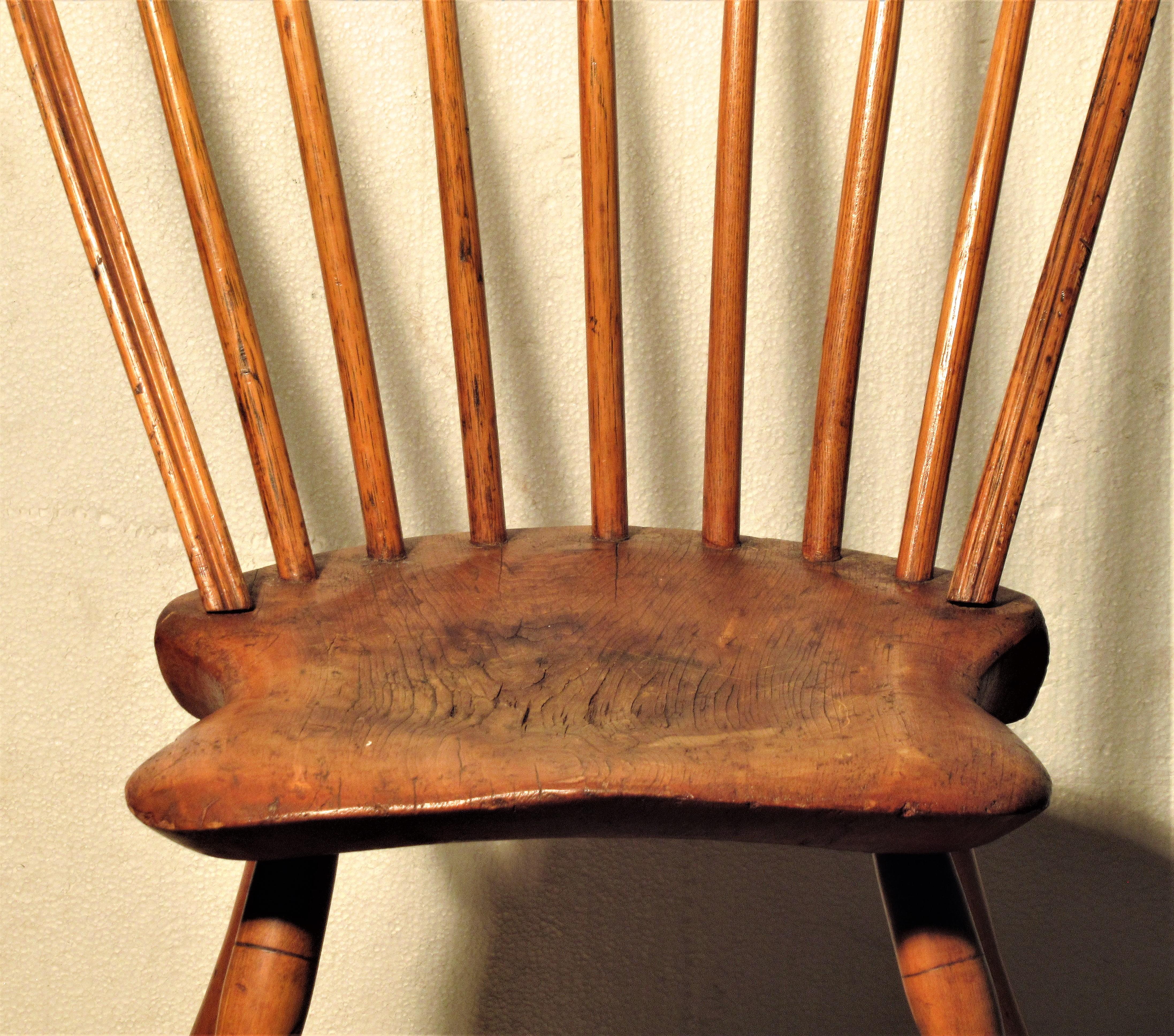Antique Bow-Back Windsor Chair 4