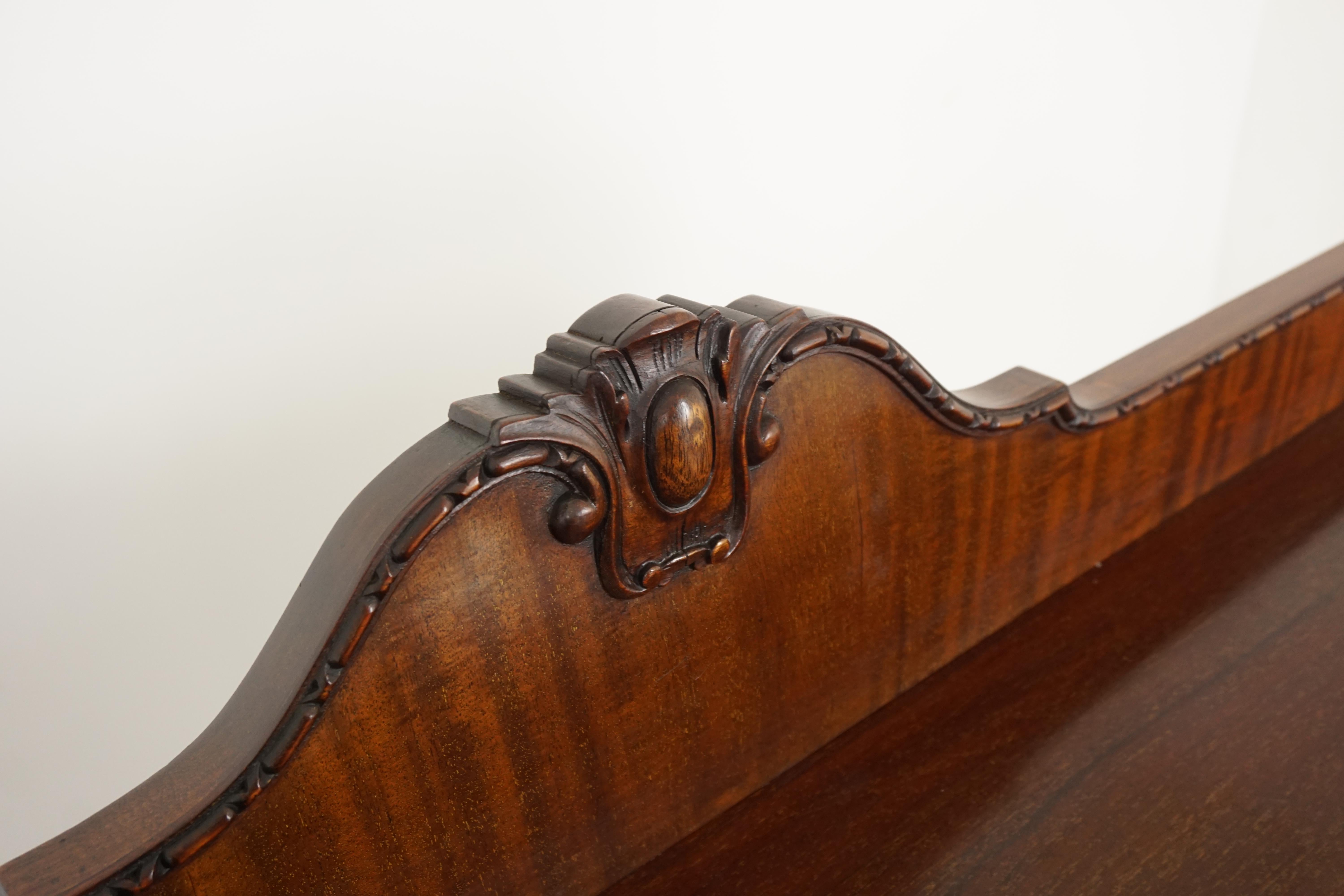 Antique Bow Front Bookcase, Walnut Display Cabinet, Scotland 1910, B1934 In Good Condition In Vancouver, BC