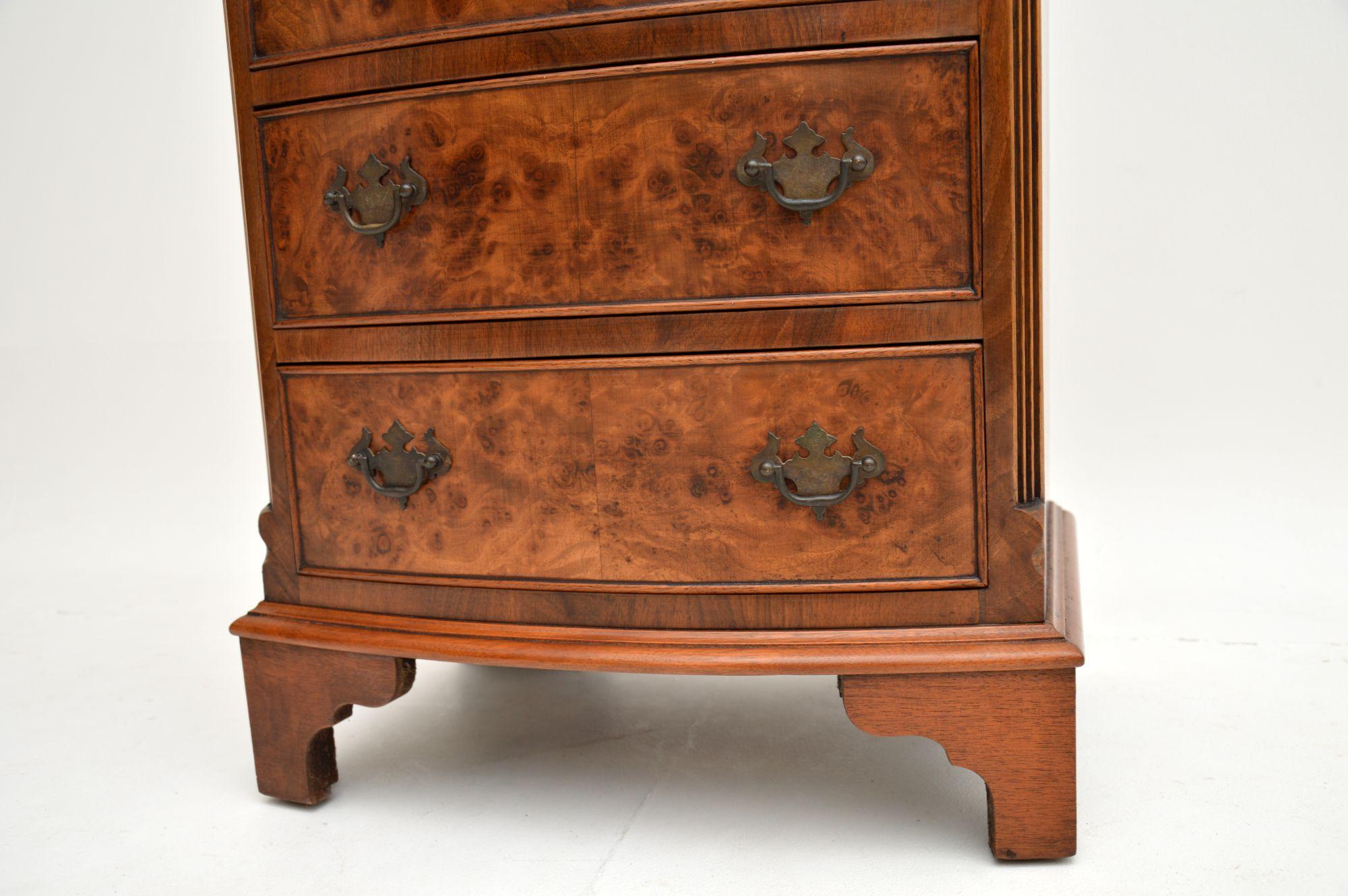 Antique Bow Front Chest of Drawers in Burr Walnut 4