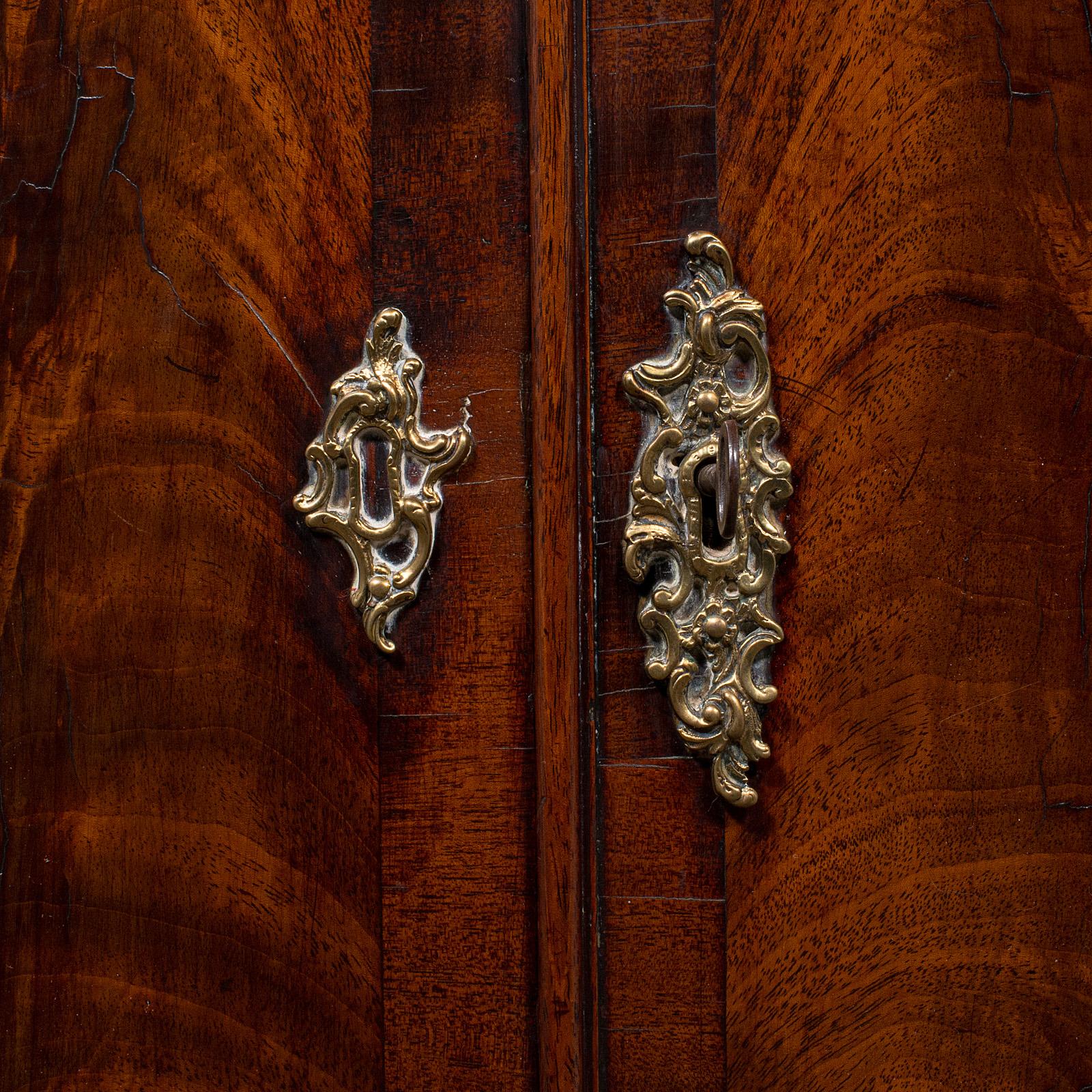 Antiker Eckschrank mit Bogenfront, englisch, Flamme, Wandschrank, georgianisch, 1780 (18. Jahrhundert) im Angebot