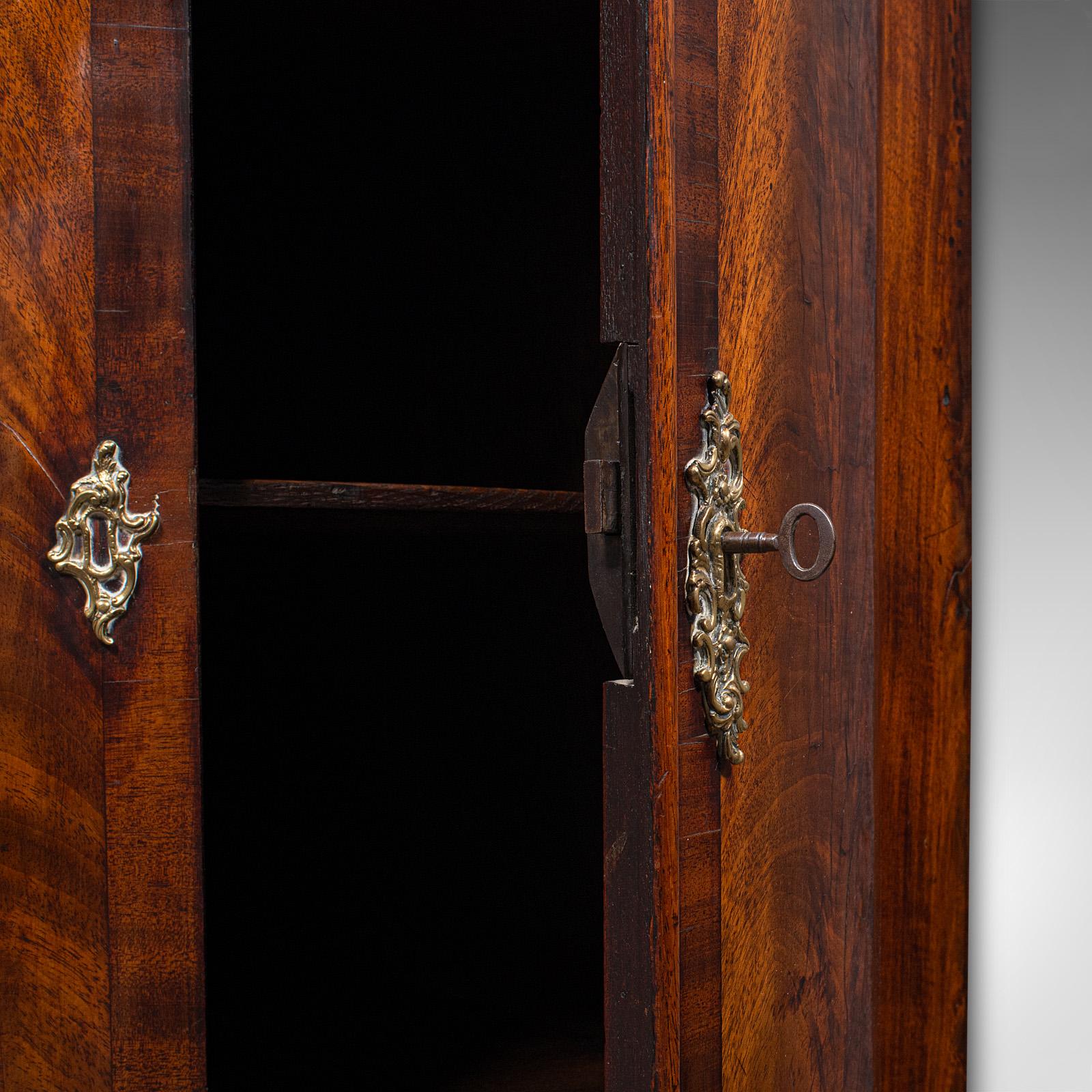 Antiker Eckschrank mit Bogenfront, englisch, Flamme, Wandschrank, georgianisch, 1780 (Holz) im Angebot