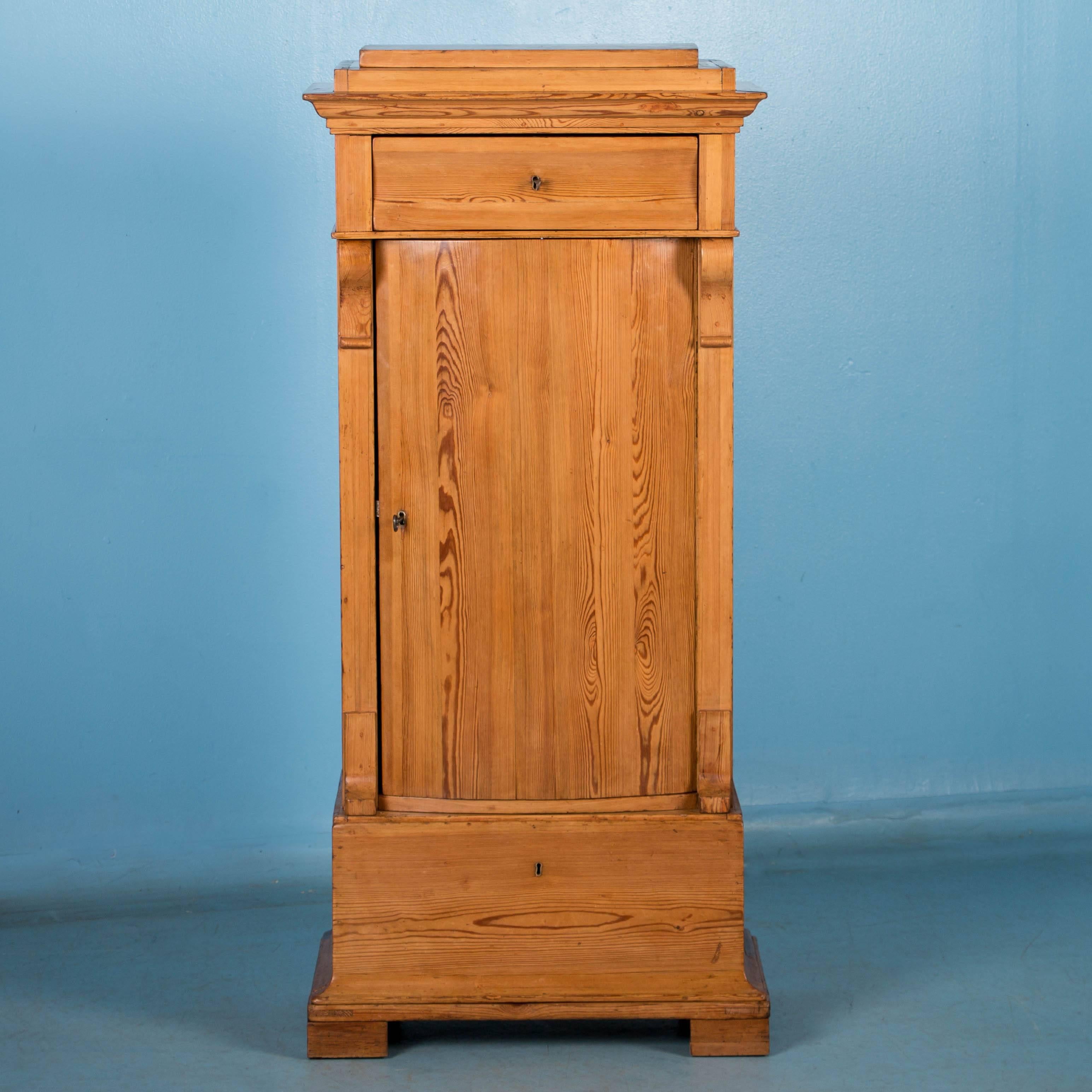 Antique Danish Bow Front Country Pine Cabinet In Good Condition In Round Top, TX