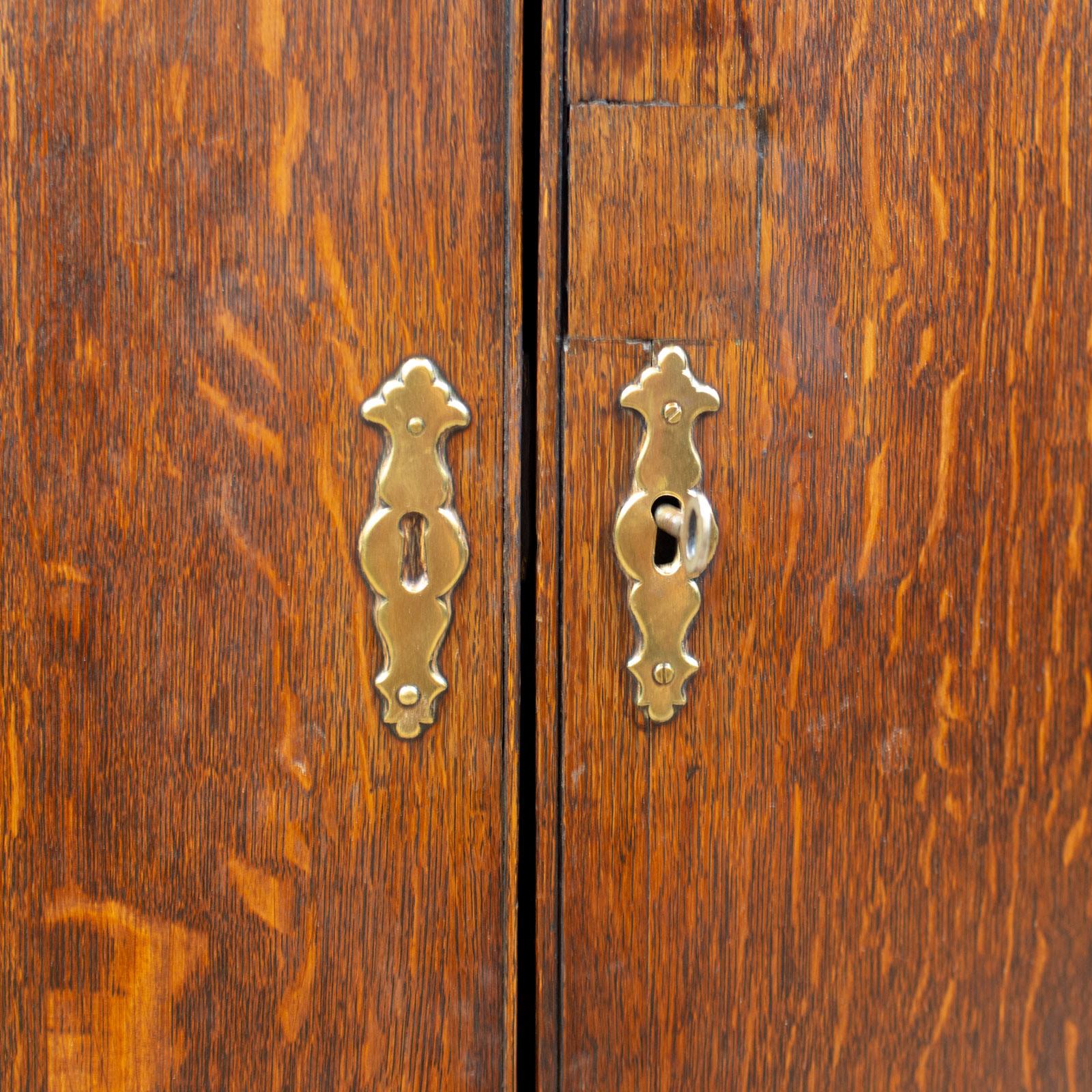 Antique Bow Fronted Corner Cabinet, English, Oak, Georgian, Hanging, circa 1770 2