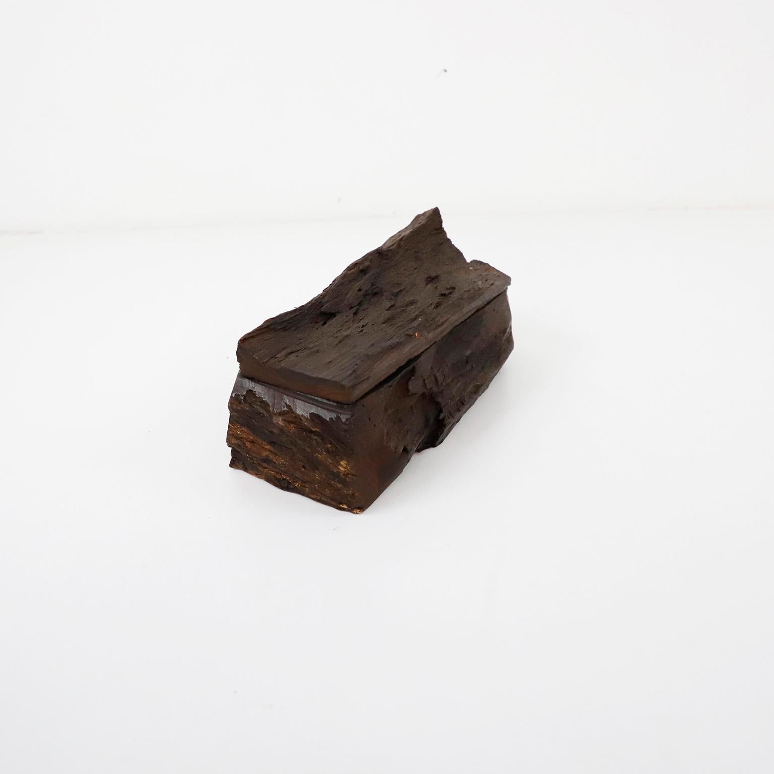 Organico moderno Scatola antica in legno di Palofierro in vendita