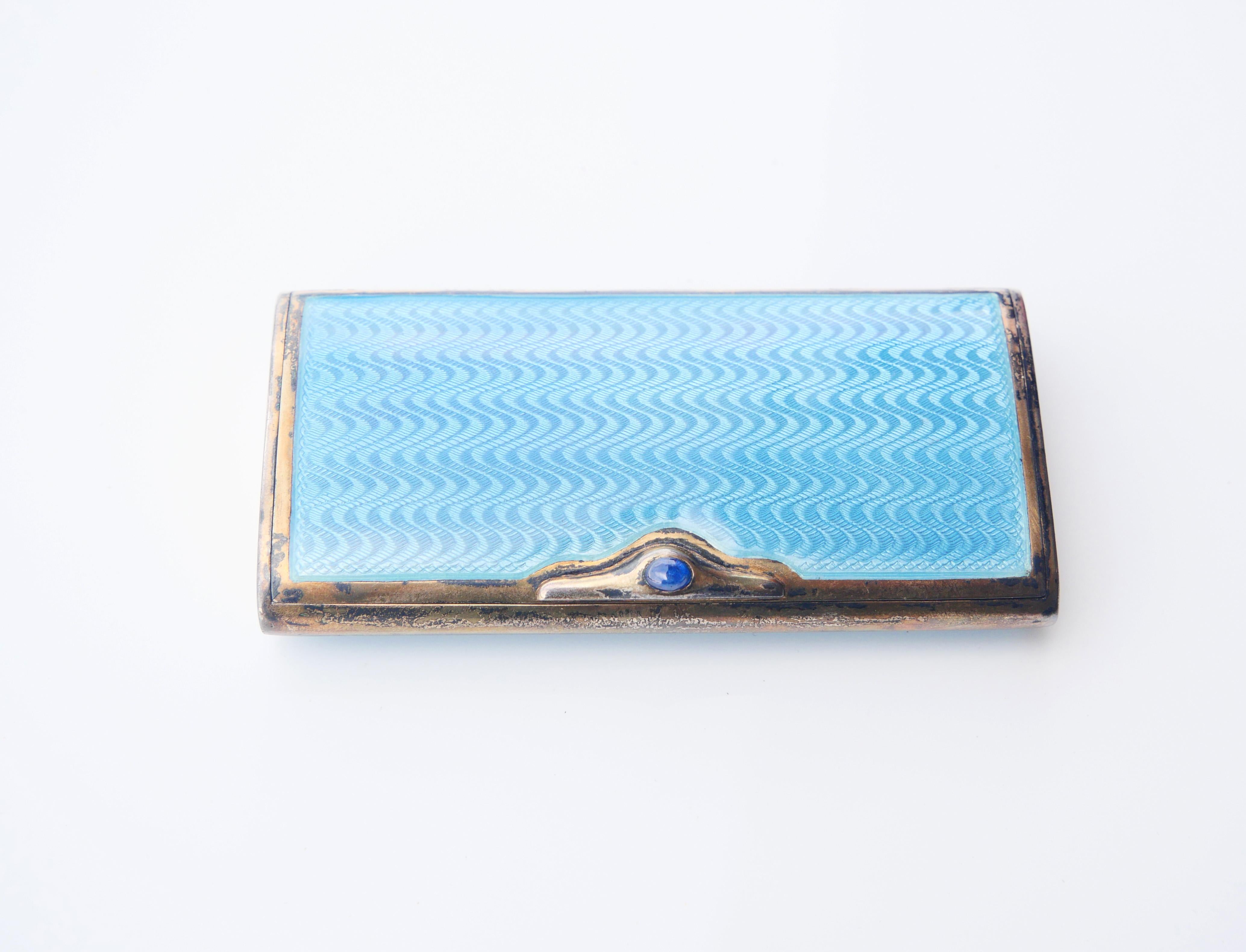 Art nouveau Boîte ancienne naturelle Saphir Bleu Guilloché Émail Doré Argent Sterling / 125 gr en vente