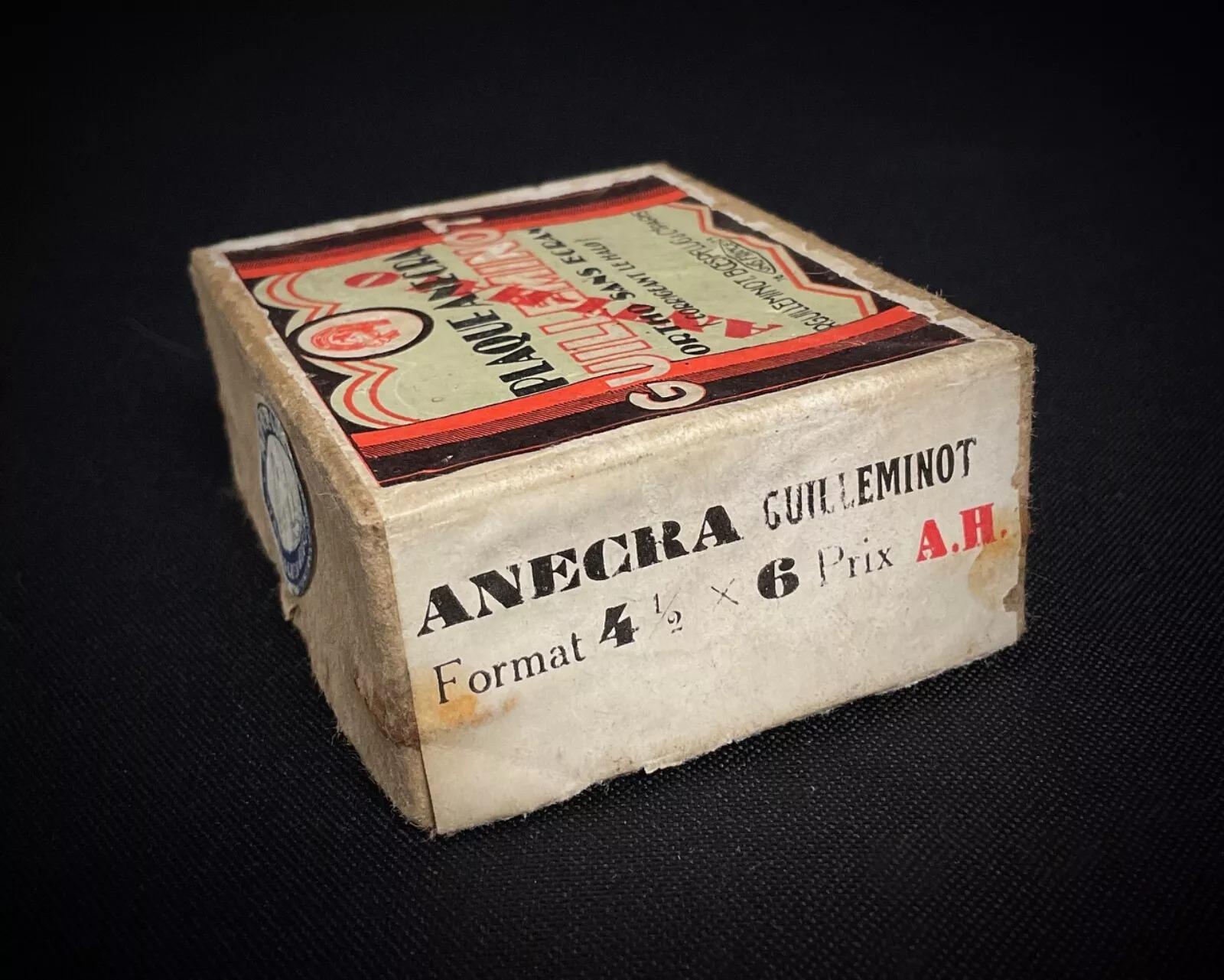Boîte ancienne de 4 assiettes à photos Guilleminot Anecra - 2Y352 Bon état - En vente à Bordeaux, FR