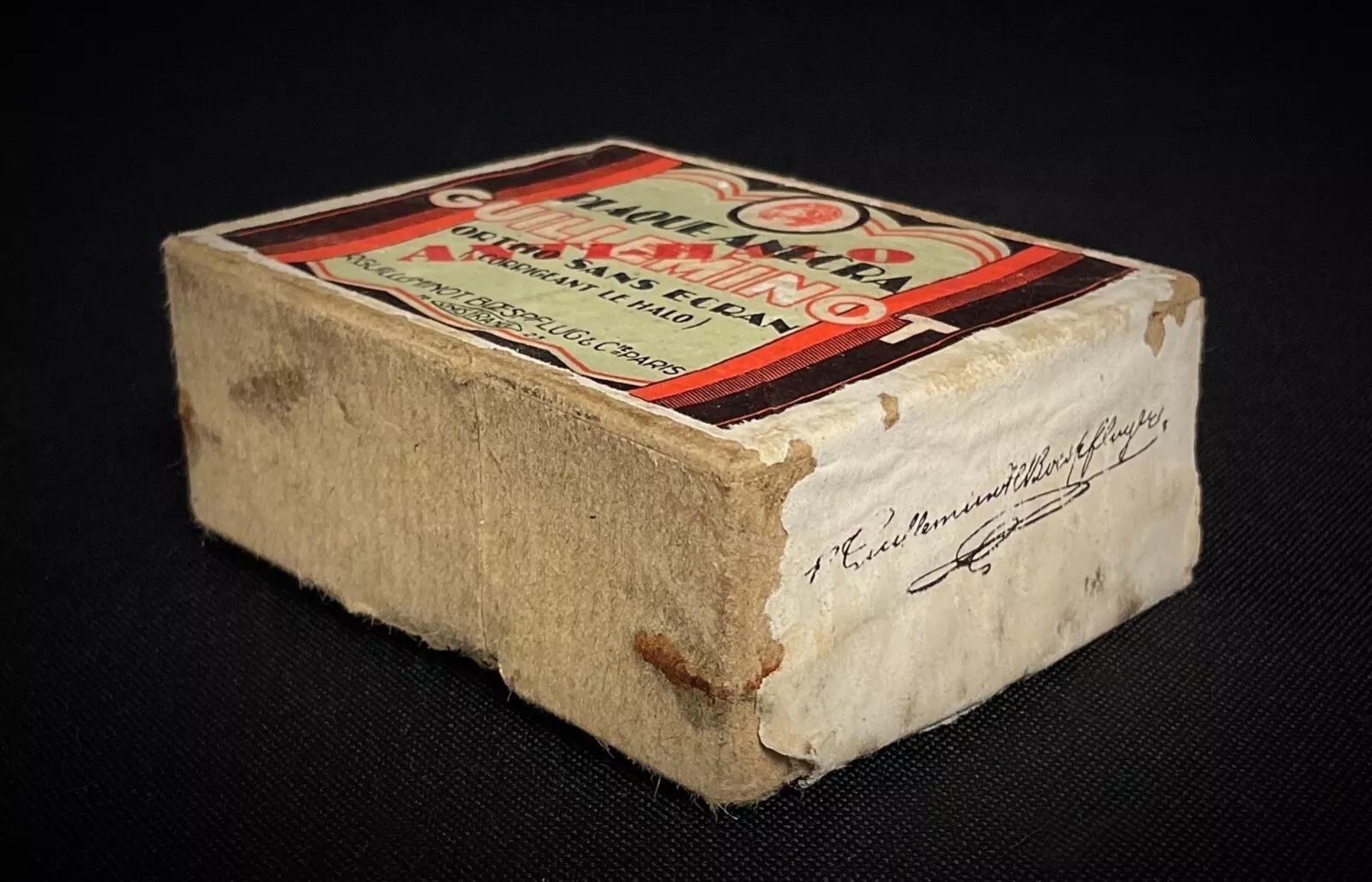 Boîte ancienne de 4 assiettes à photos Guilleminot Anecra - 2Y352 en vente 1