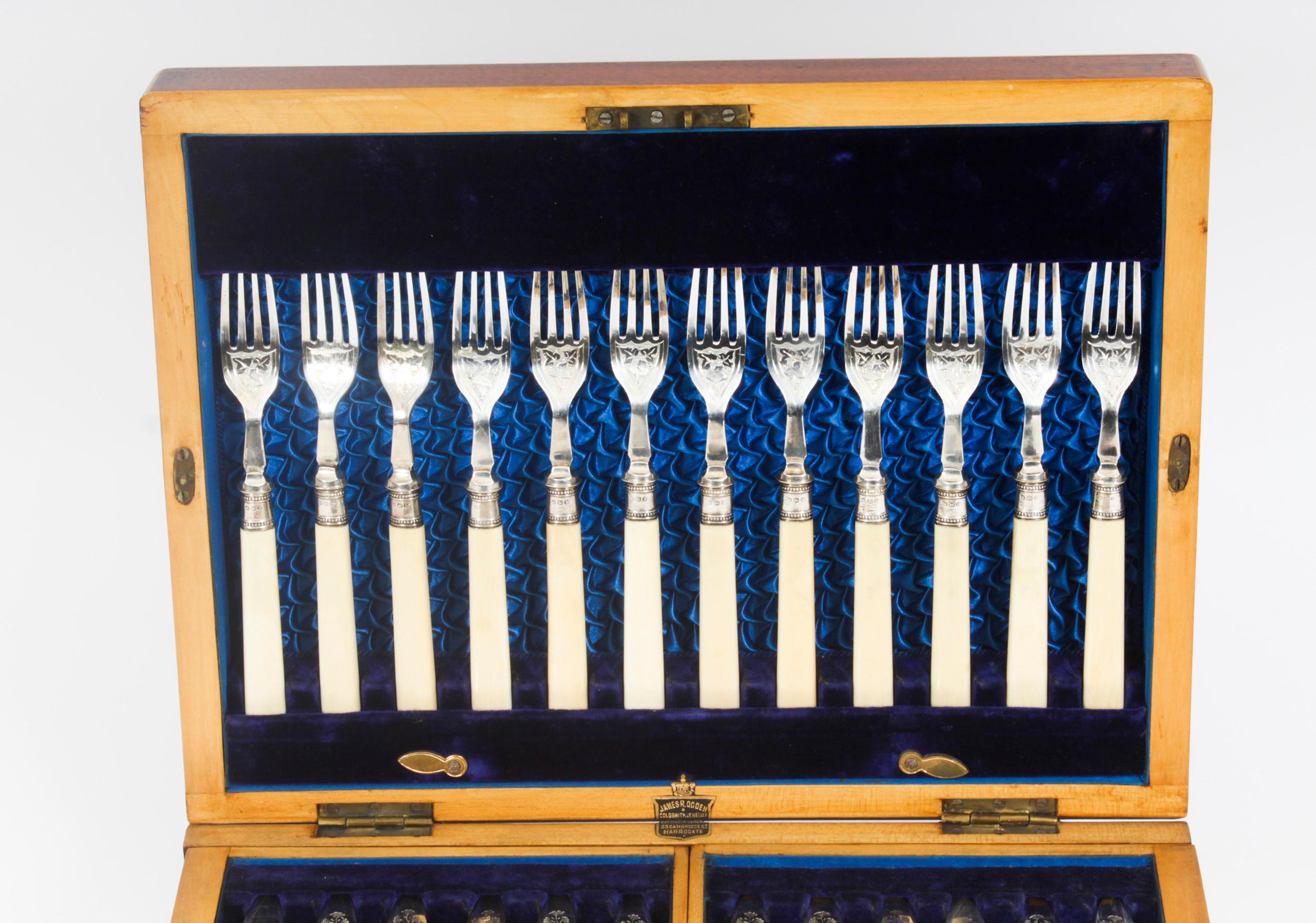 Antique Boxed Fruit Set Forks Knives Nutcrackers, Grape Scissors Etc 19th C In Good Condition In London, GB