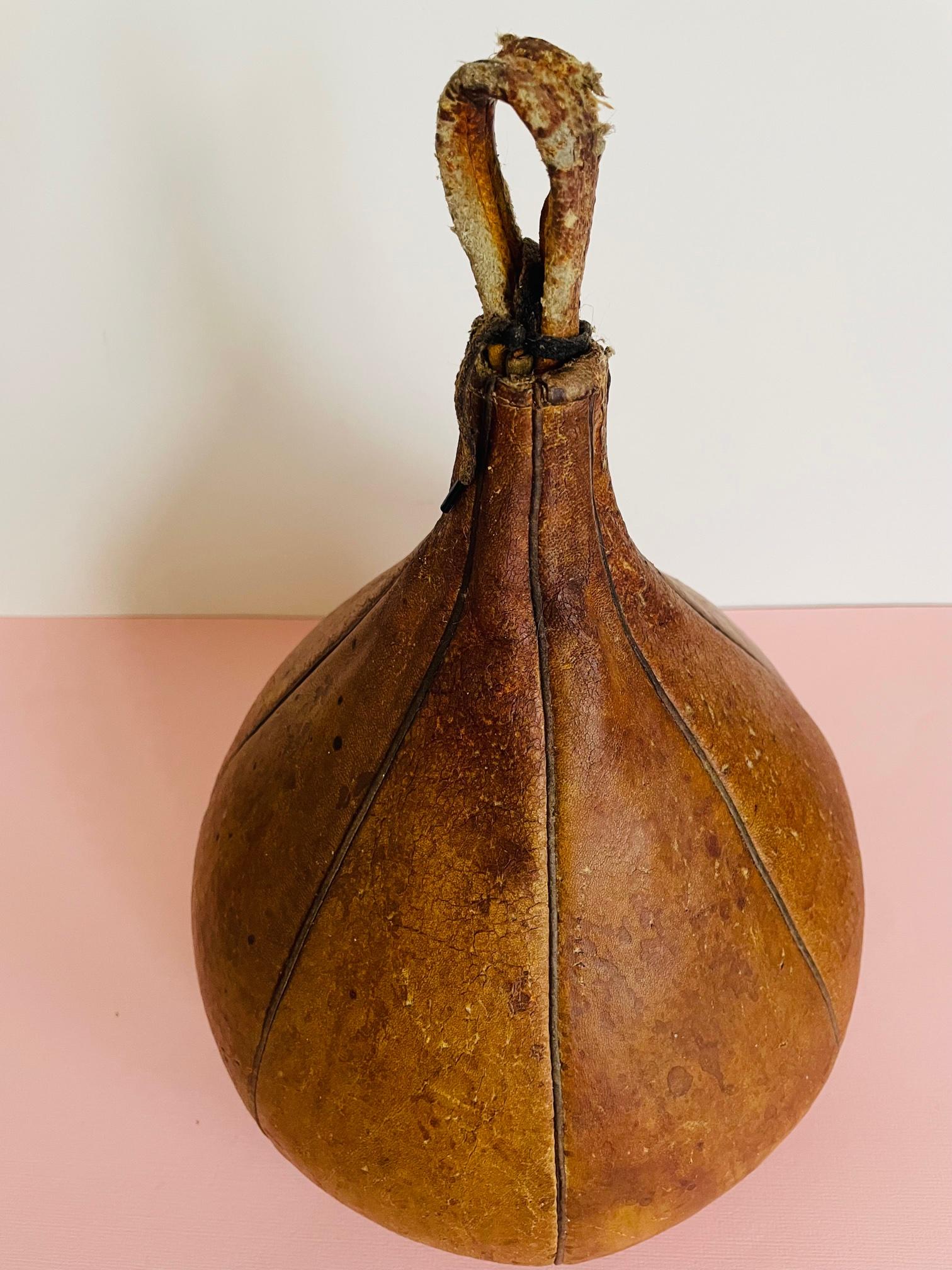  Antique boxing ball. Leather boxing bag. Unique early 1900 boxing speed bag. For Sale 7