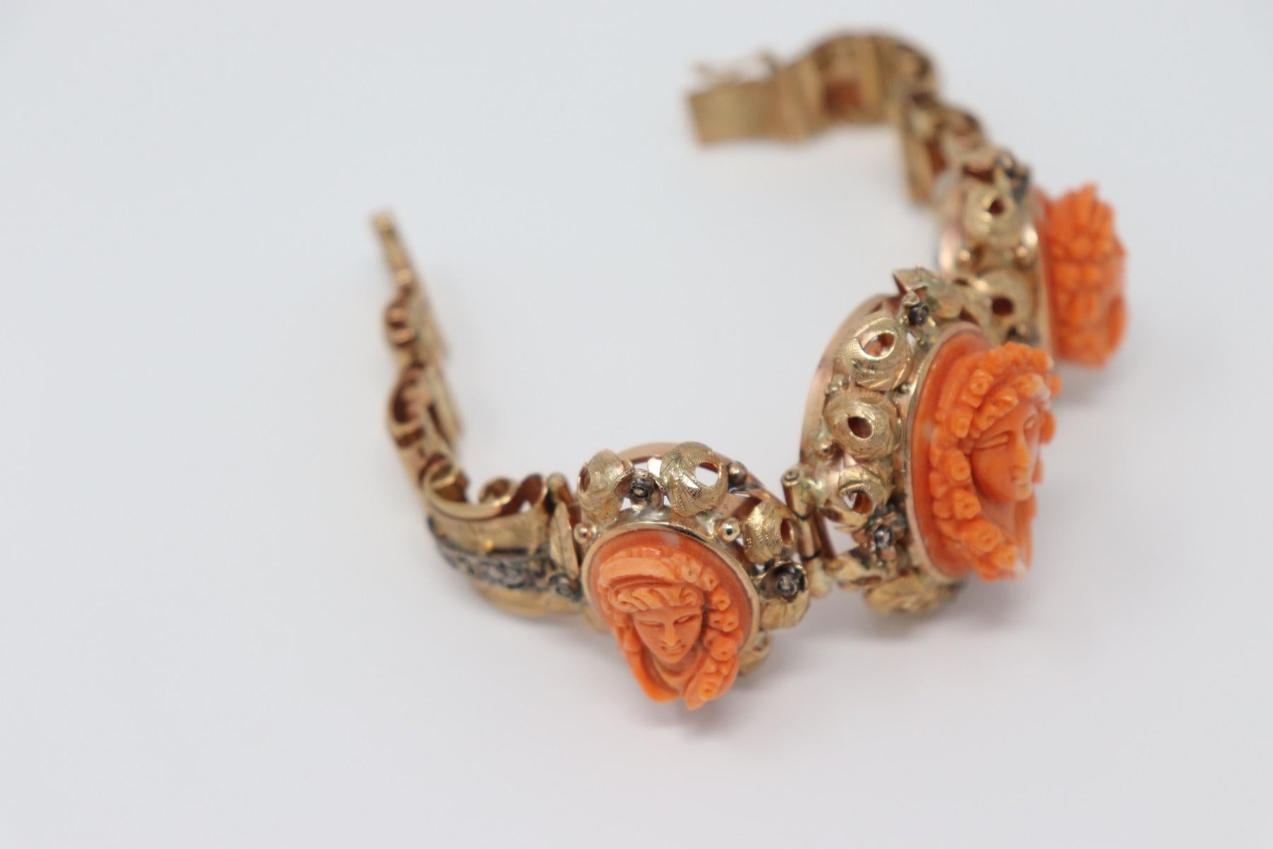Antique Bracelet in Rose Gold Diamonds and Cameos in Coral In Excellent Condition In Casale Monferrato, IT