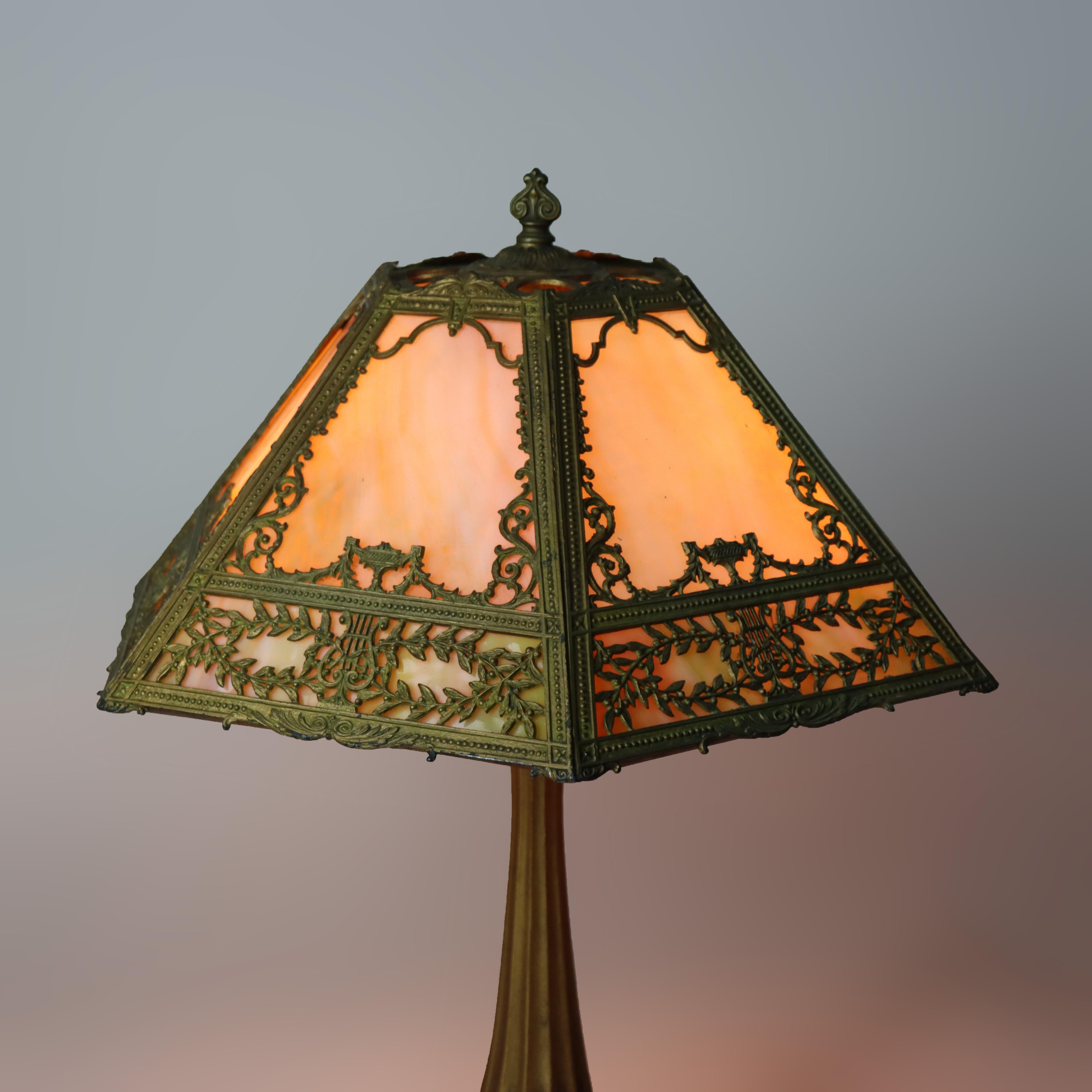 Arte & Hubbard Arts & Crafts ancienne lampe de table à six panneaux en verre scorie C1920 Bon état - En vente à Big Flats, NY