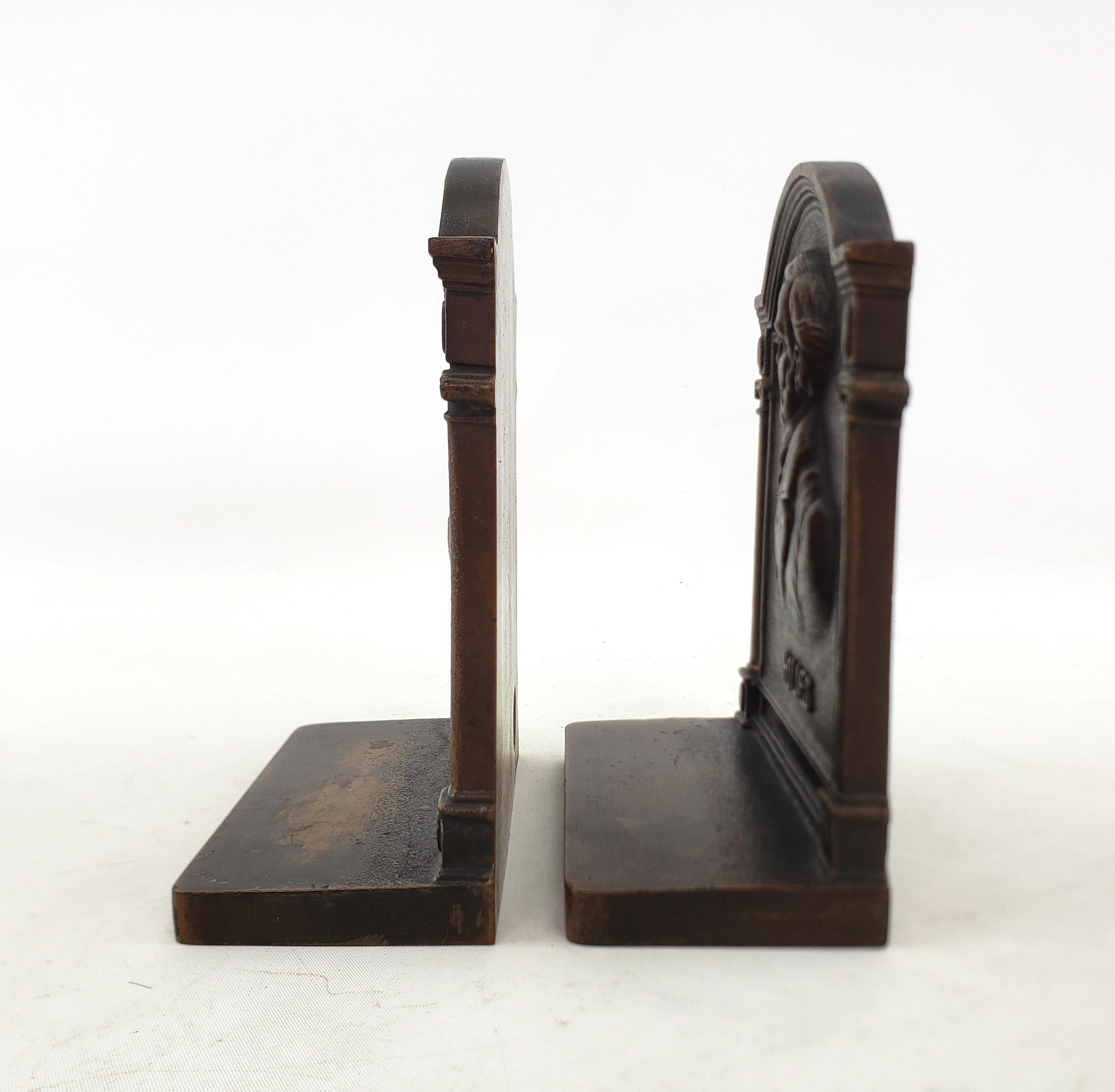 Antique Bradley & Hubbard Cast Iron Bookends of Authors Dickens & Oliver Holmes In Good Condition For Sale In Hamilton, Ontario
