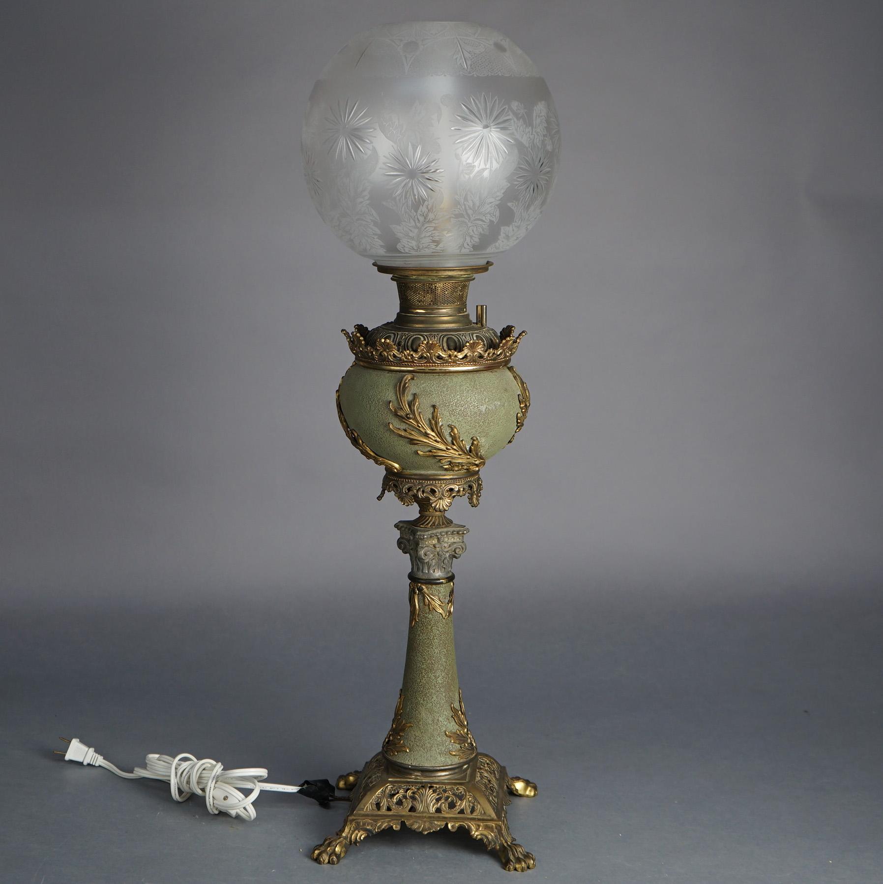 Antike klassische Bradley & Hubbard-Salonlampe aus Messing mit Verdigris-Finish  (Radiert) im Angebot
