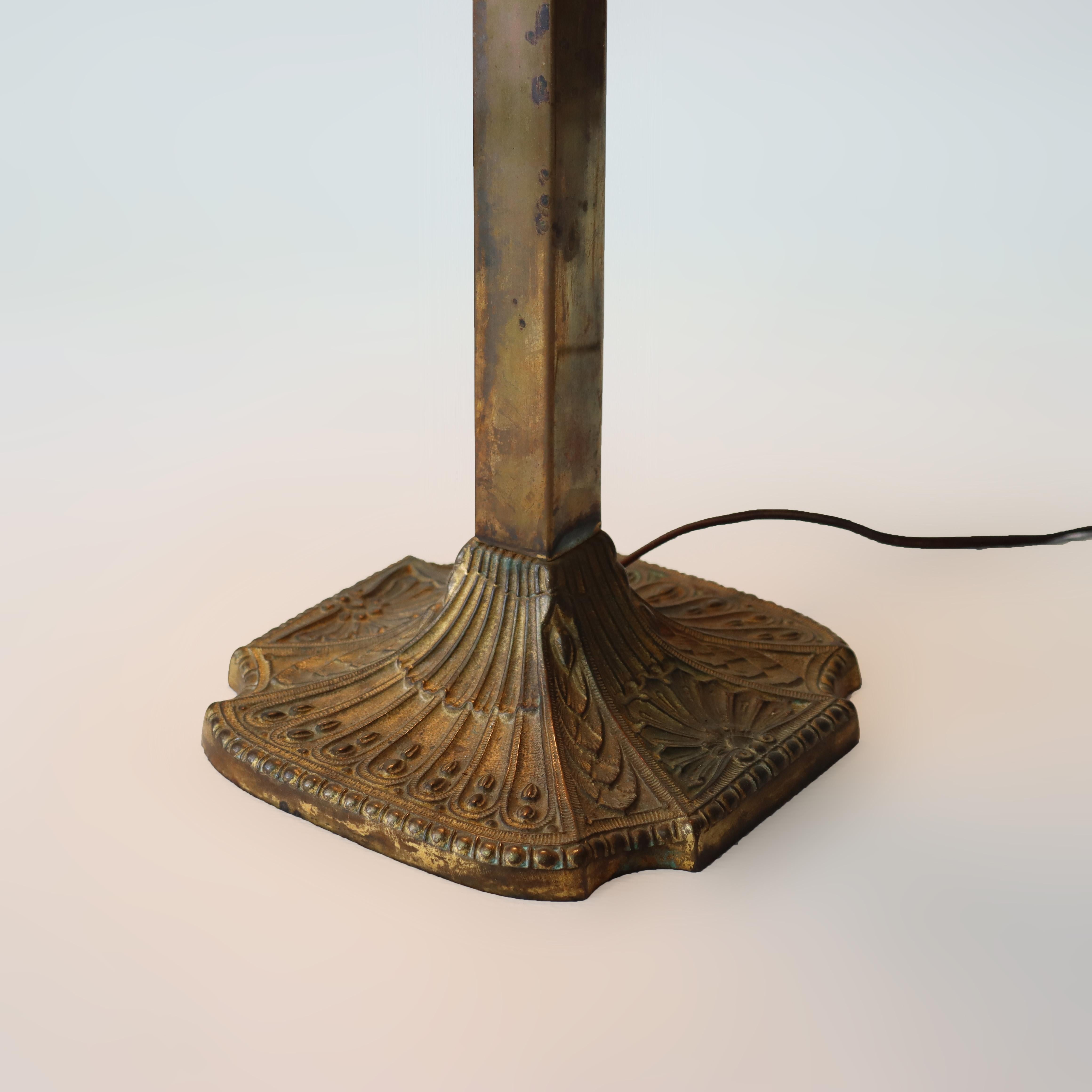 Arts and Crafts Lampe de table ancienne en verre scorie 2 tons de l'école Bradley & Hubbard C1920 en vente