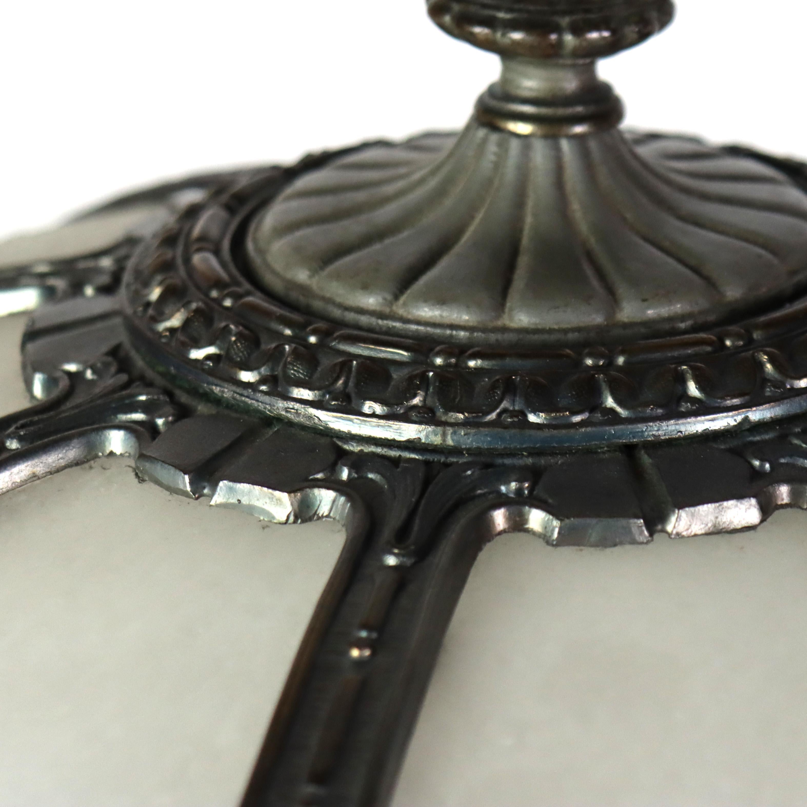 Verre Ancienne lampe de table peinte à l'envers de l'école Bradley & Hubbard Arts & Crafts C1920 en vente