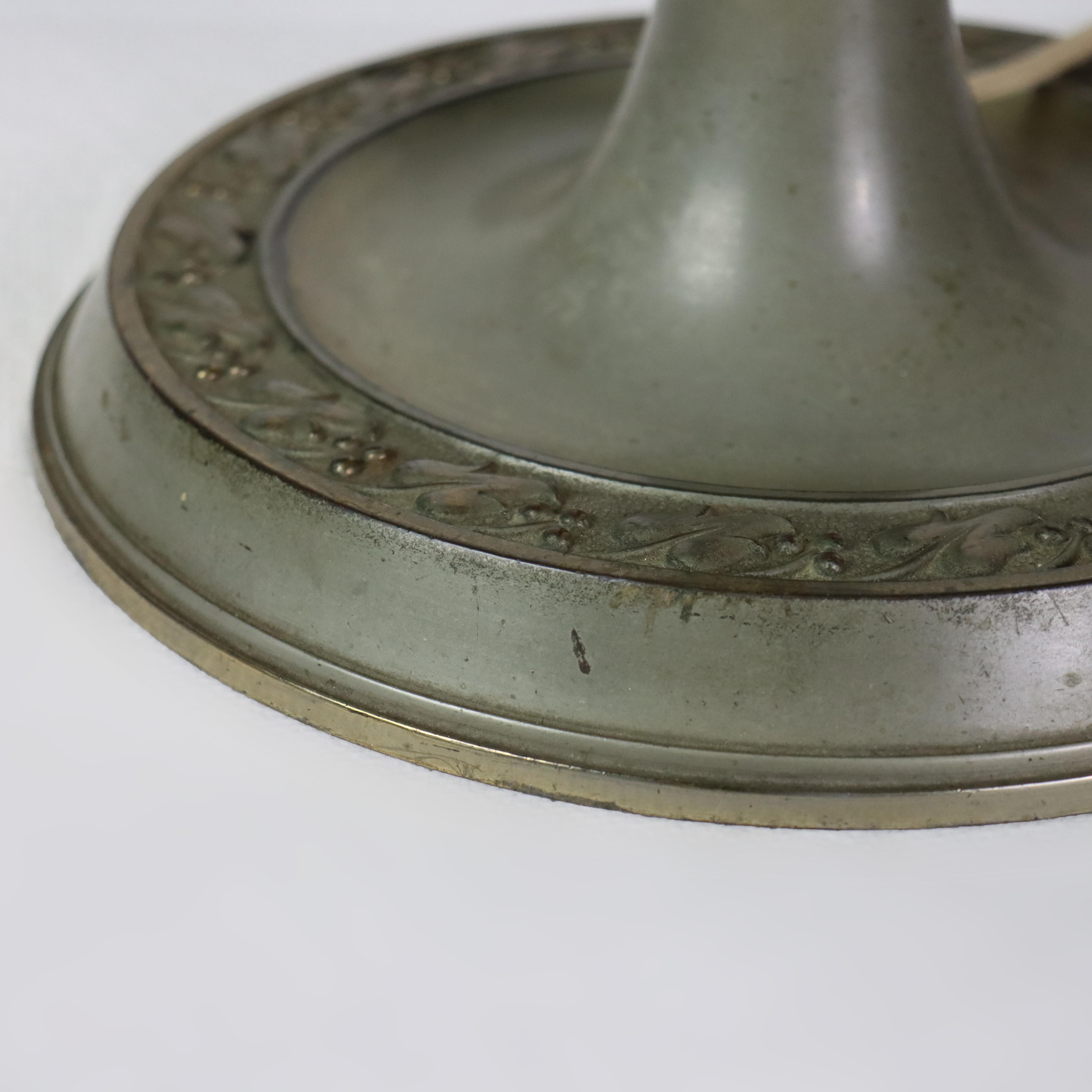 Ancienne lampe de table peinte à l'envers de l'école Bradley & Hubbard Arts & Crafts C1920 en vente 1