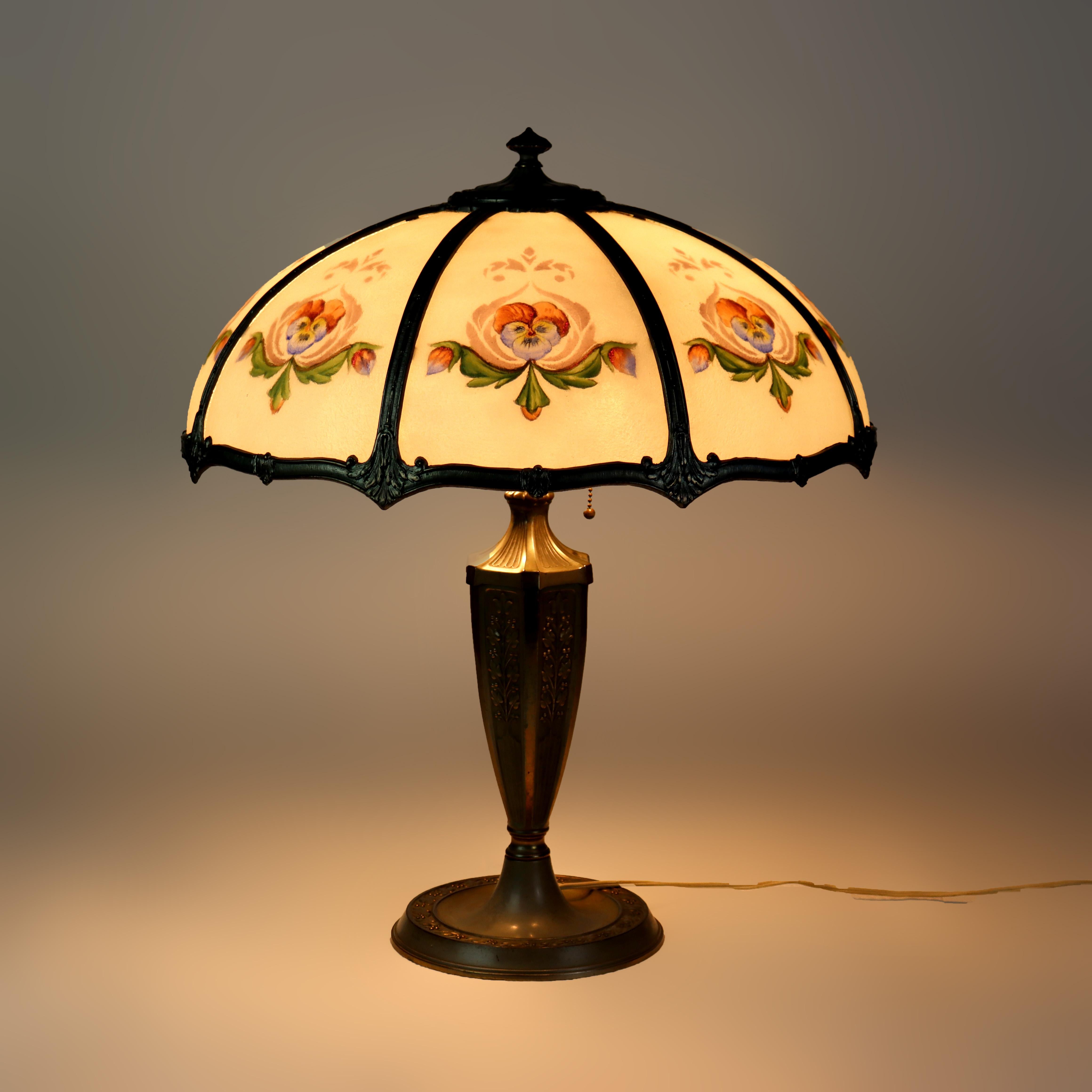 Ancienne lampe de table peinte à l'envers de l'école Bradley & Hubbard Arts & Crafts C1920 en vente 2