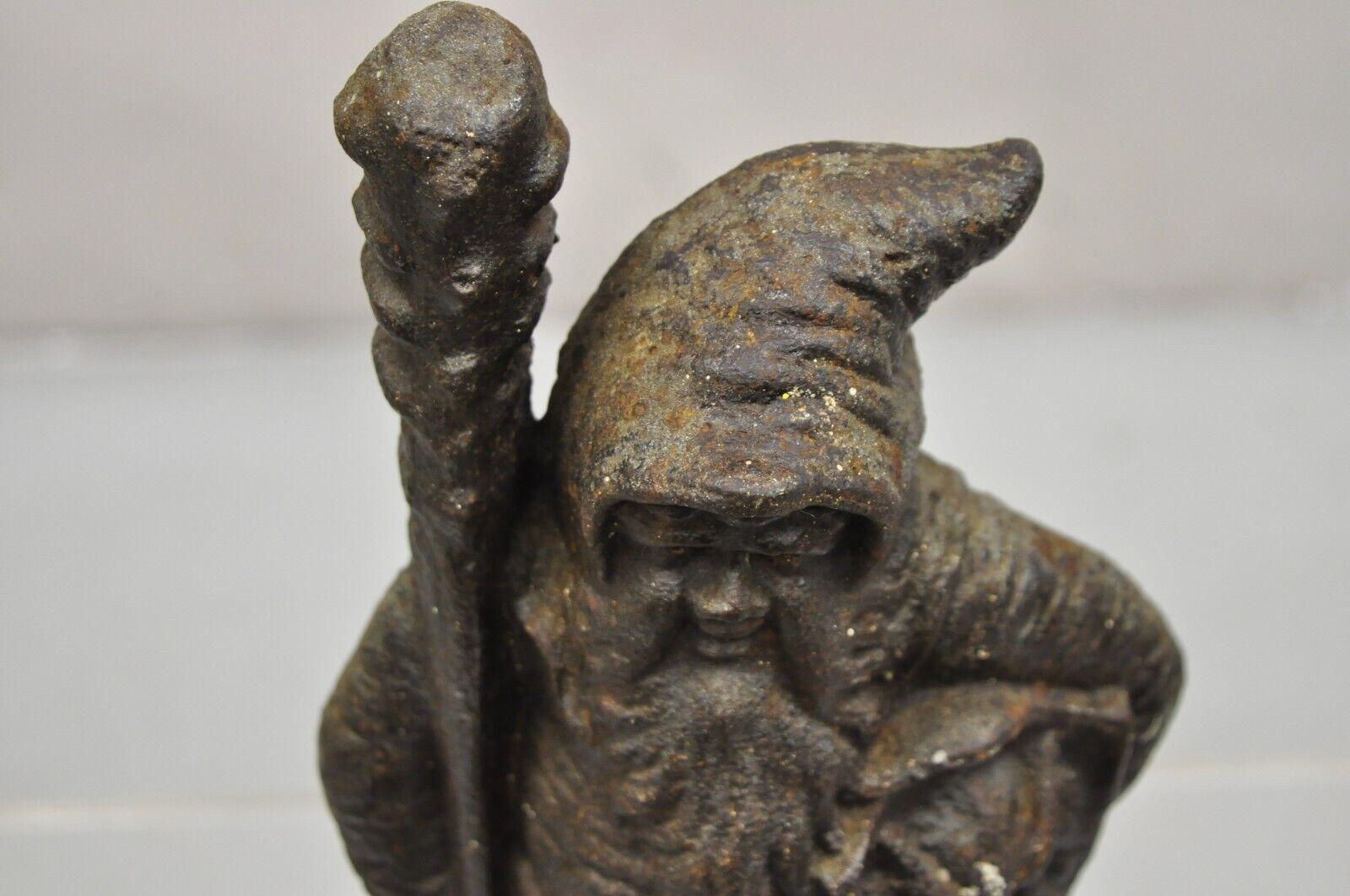 Antike Bradley & Hubbard Victorian Cast Iron Figural Krieger Gnom Türstopper im Angebot 4