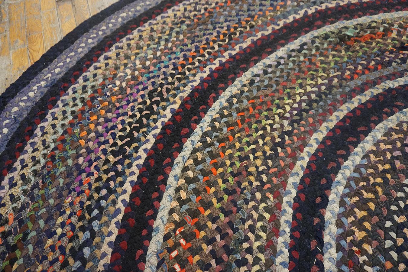 1930s American Braided Rug ( 9'10'' x  9'10'' - 300 x 300 ) For Sale 4