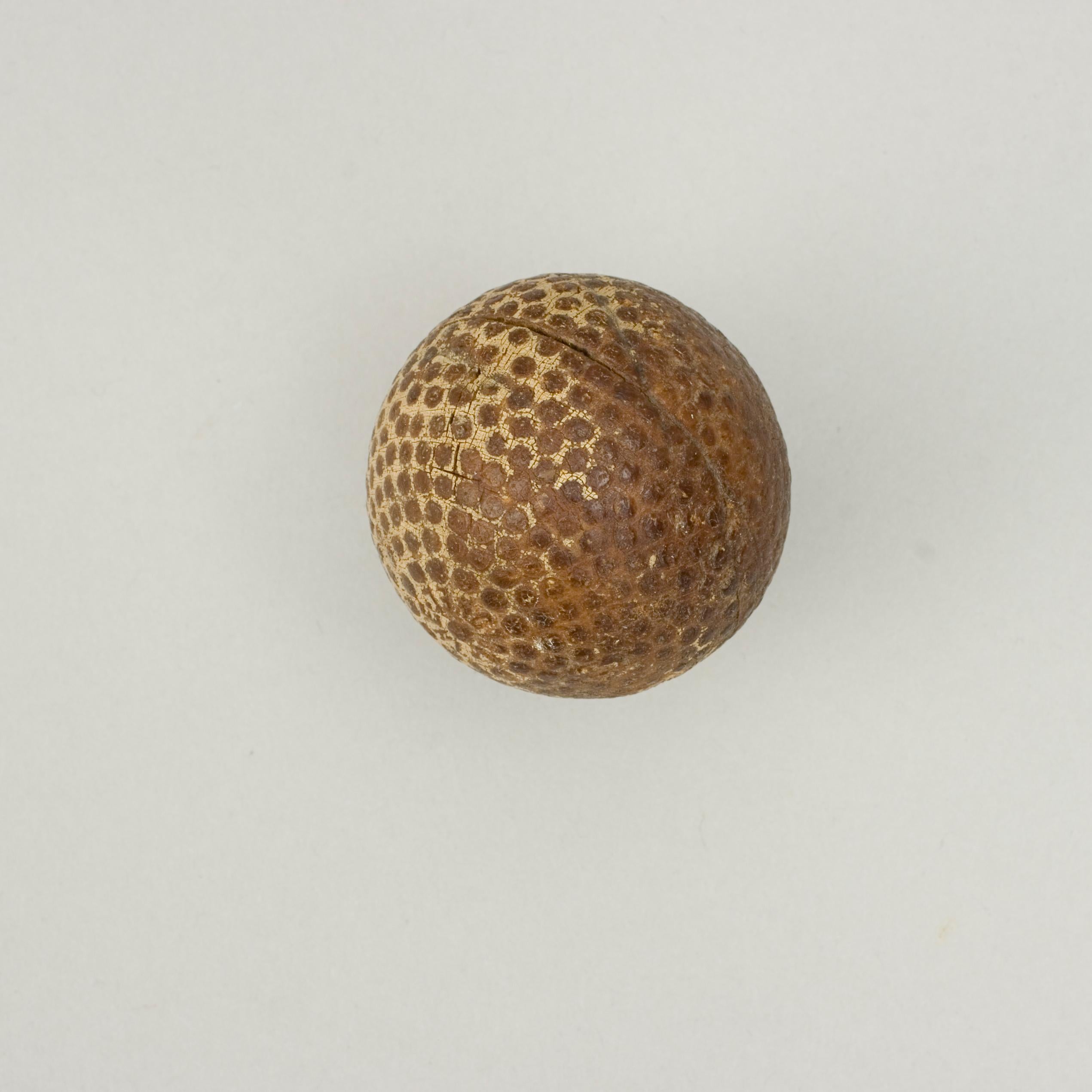 Antique Bramble Pattern Golf Ball, the Colonel In Good Condition For Sale In Oxfordshire, GB