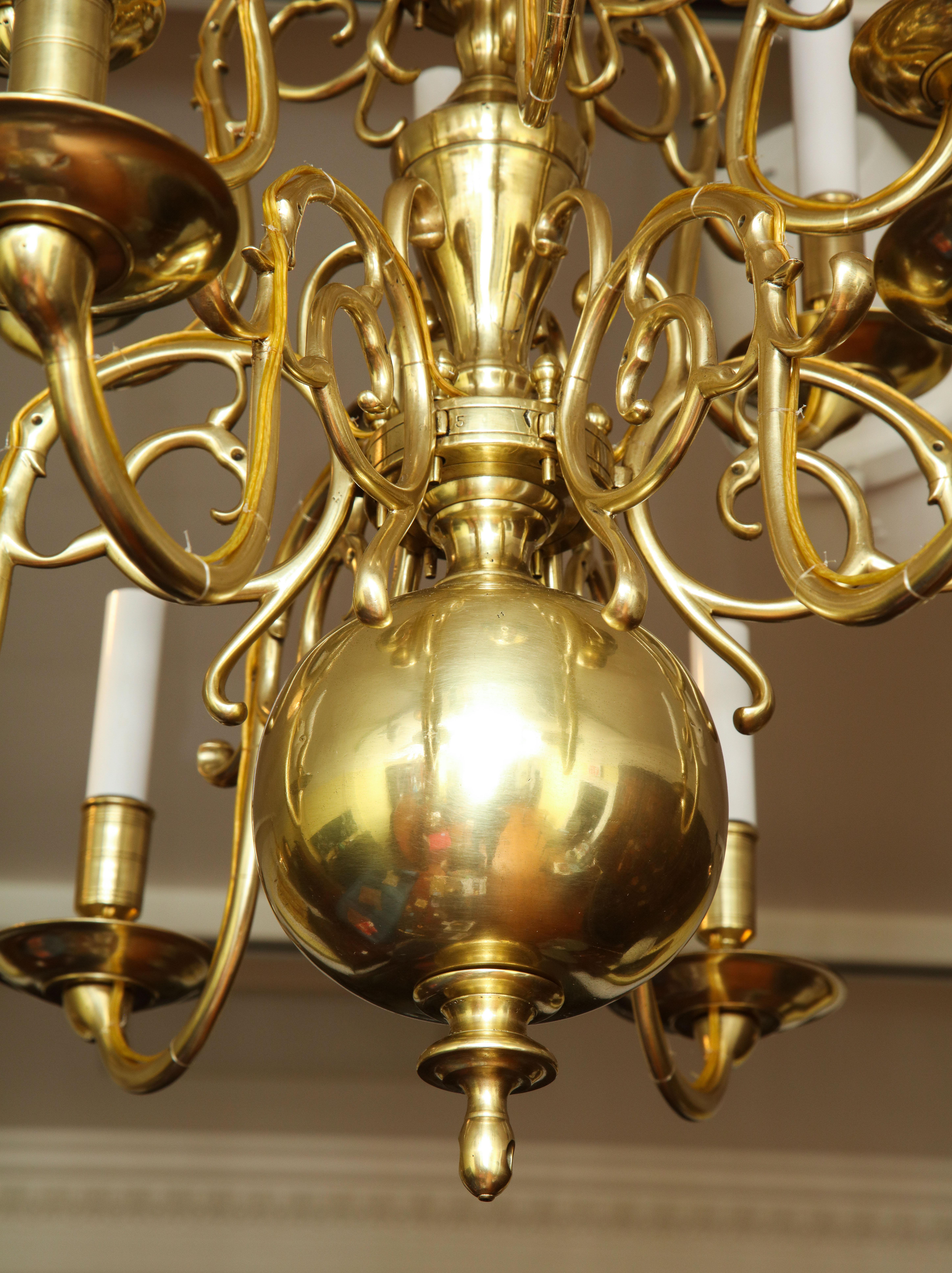 Queen Anne Antique Brass 12-Light Scrolled Arm Chandelier with Large Lower Ball, circa 1850 For Sale