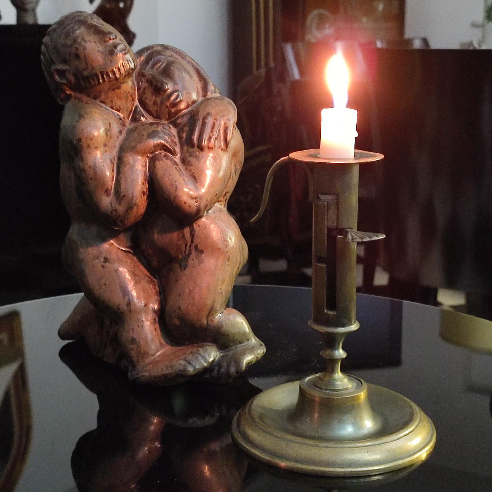 Antikes, verstellbares Paar Kerzenständer aus Messing, 19. Jahrhundert (Europäisch) im Angebot