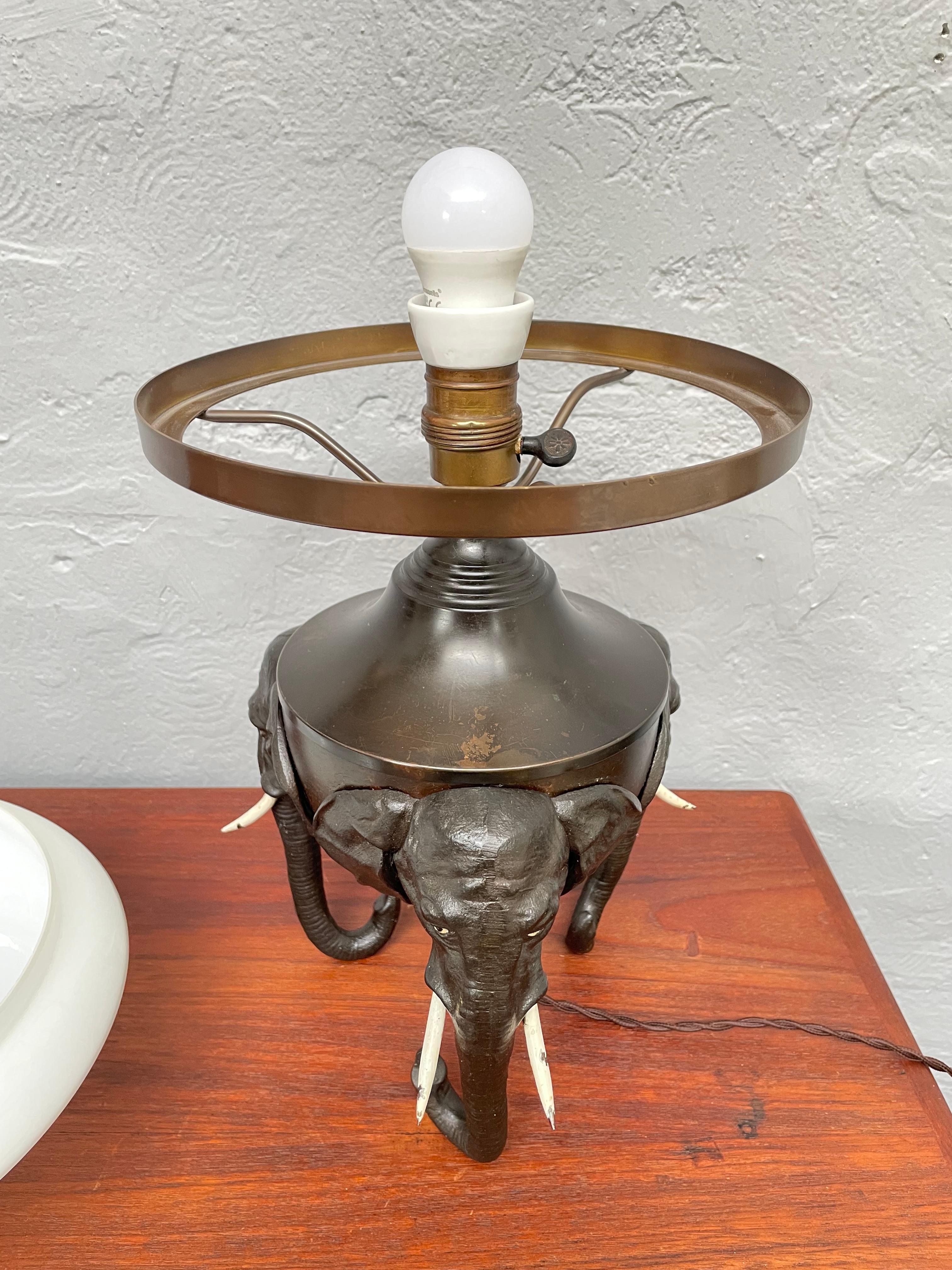 Danese Lampade a forma di elefante in ottone e ghisa di Voss of Denmark in vendita