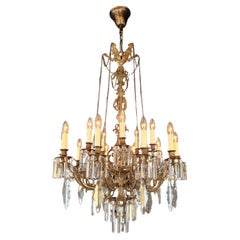 Antico lampadario in ottone e cristallo Storicismo Rococò Stile Neoclassico