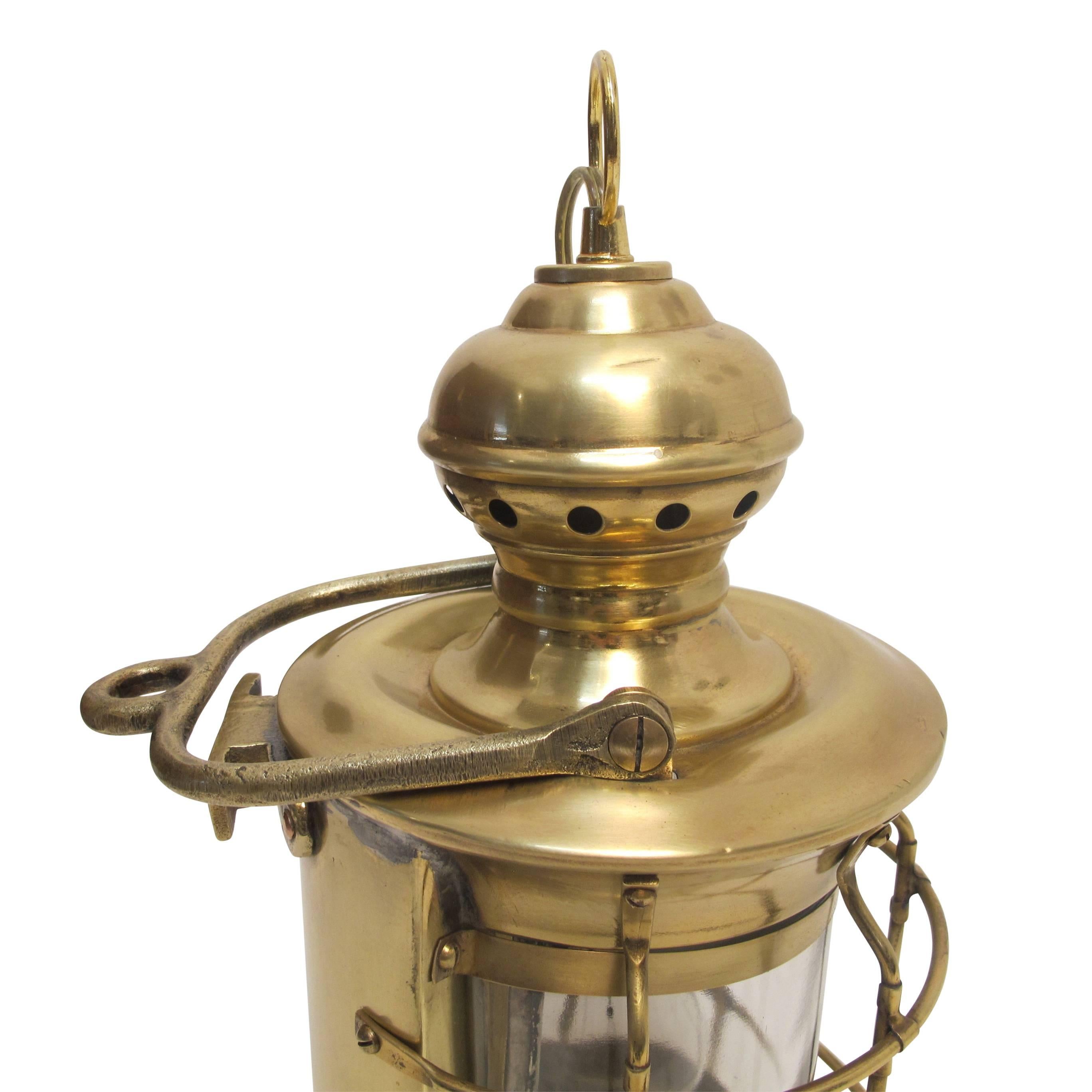 Brass and Glass Ships Lantern 19th. Century In Excellent Condition For Sale In San Francisco, CA