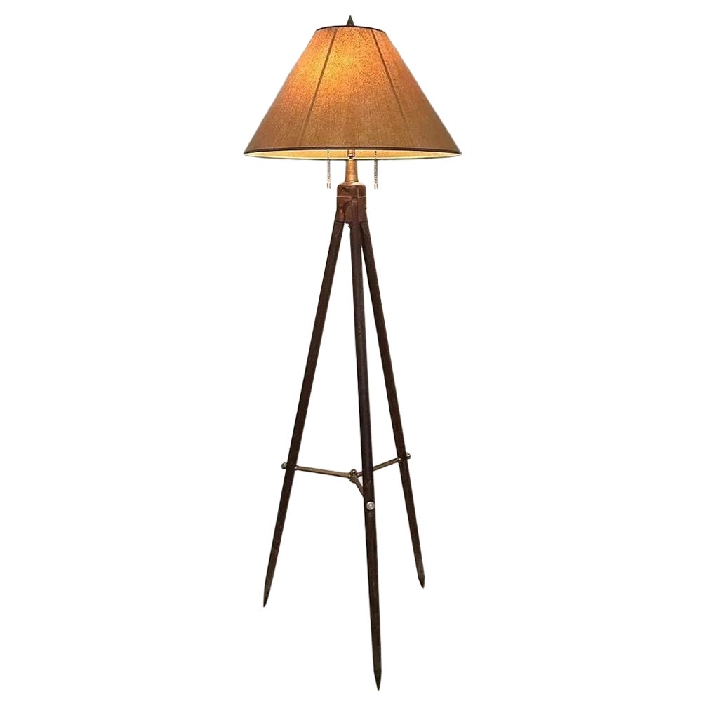 Lampadaire tripode ancien en laiton et Wood, début du 20e siècle