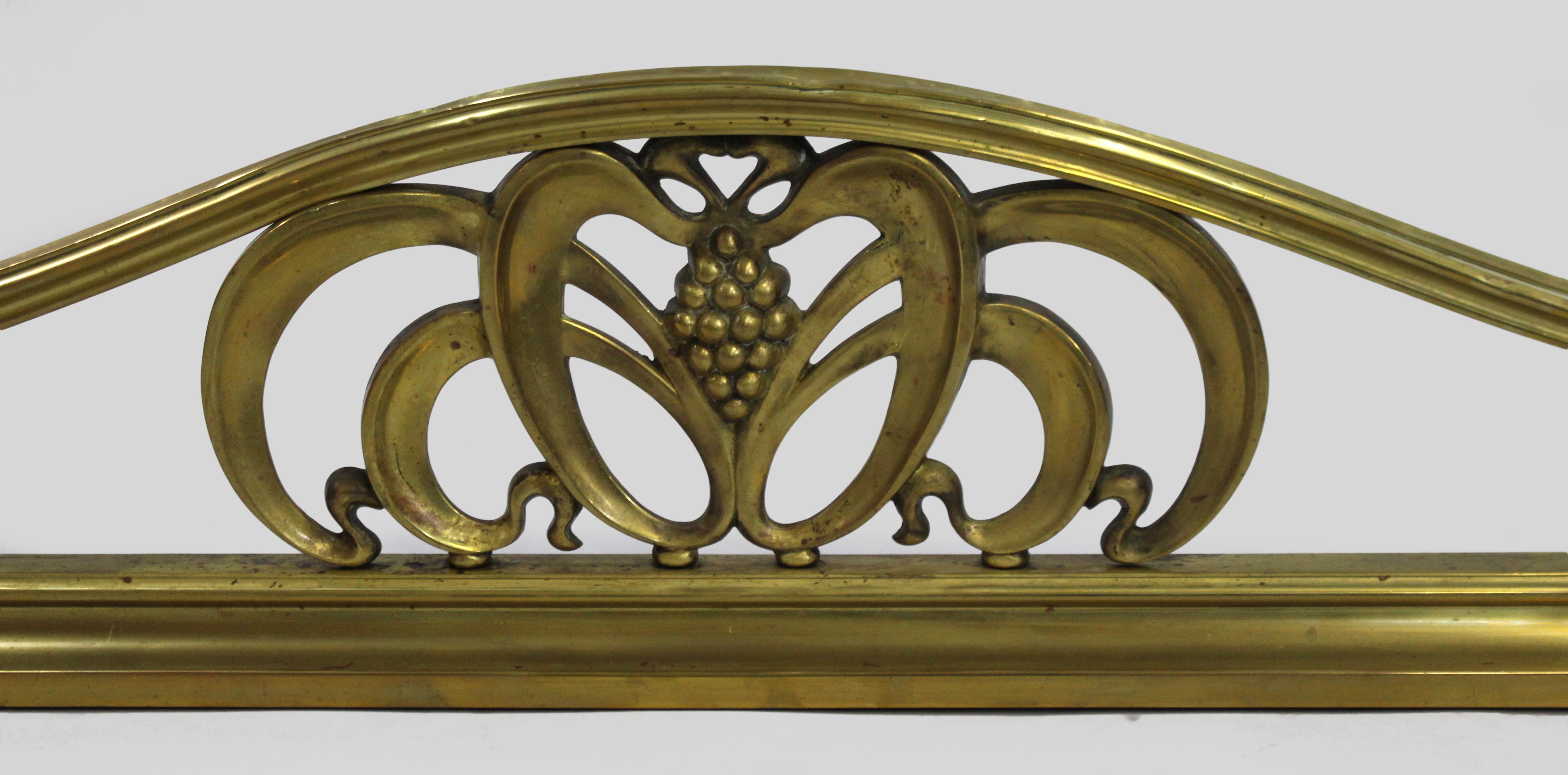 European Antique Brass Art Nouveau Fire Fender, c.1900