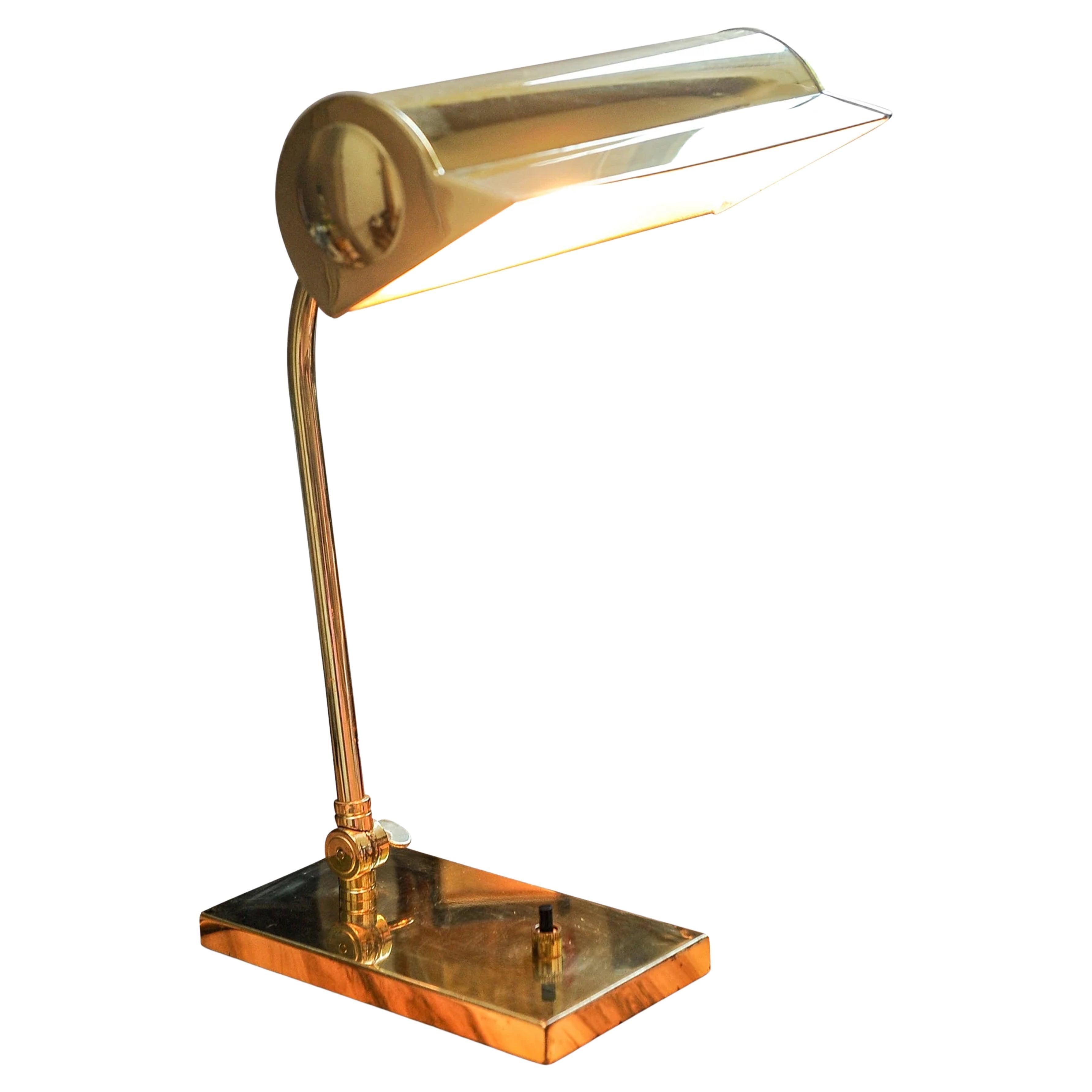 Antike Bankers-Lampe aus Messing mit schwenkbarem Schirm und ebonisiertem Schreibtischschalter