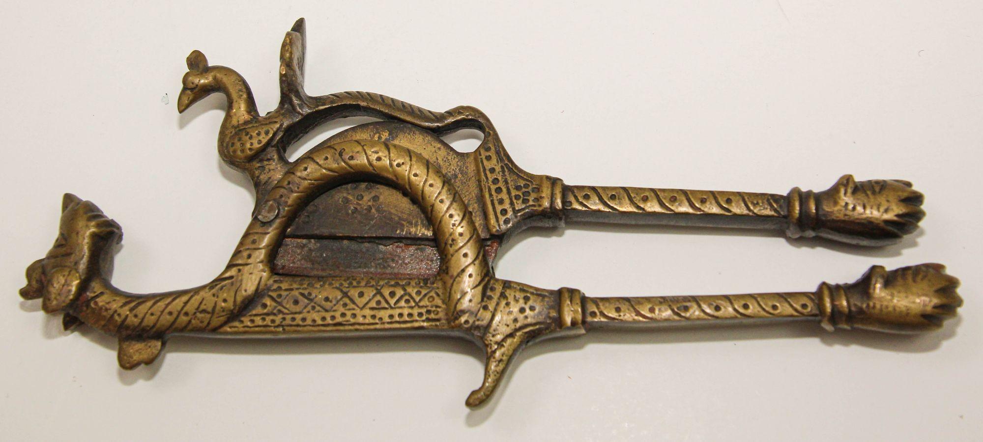 Antique Brass Betel Nut Cutters with Dragon Motif from India Areca nut Cutter For Sale 14