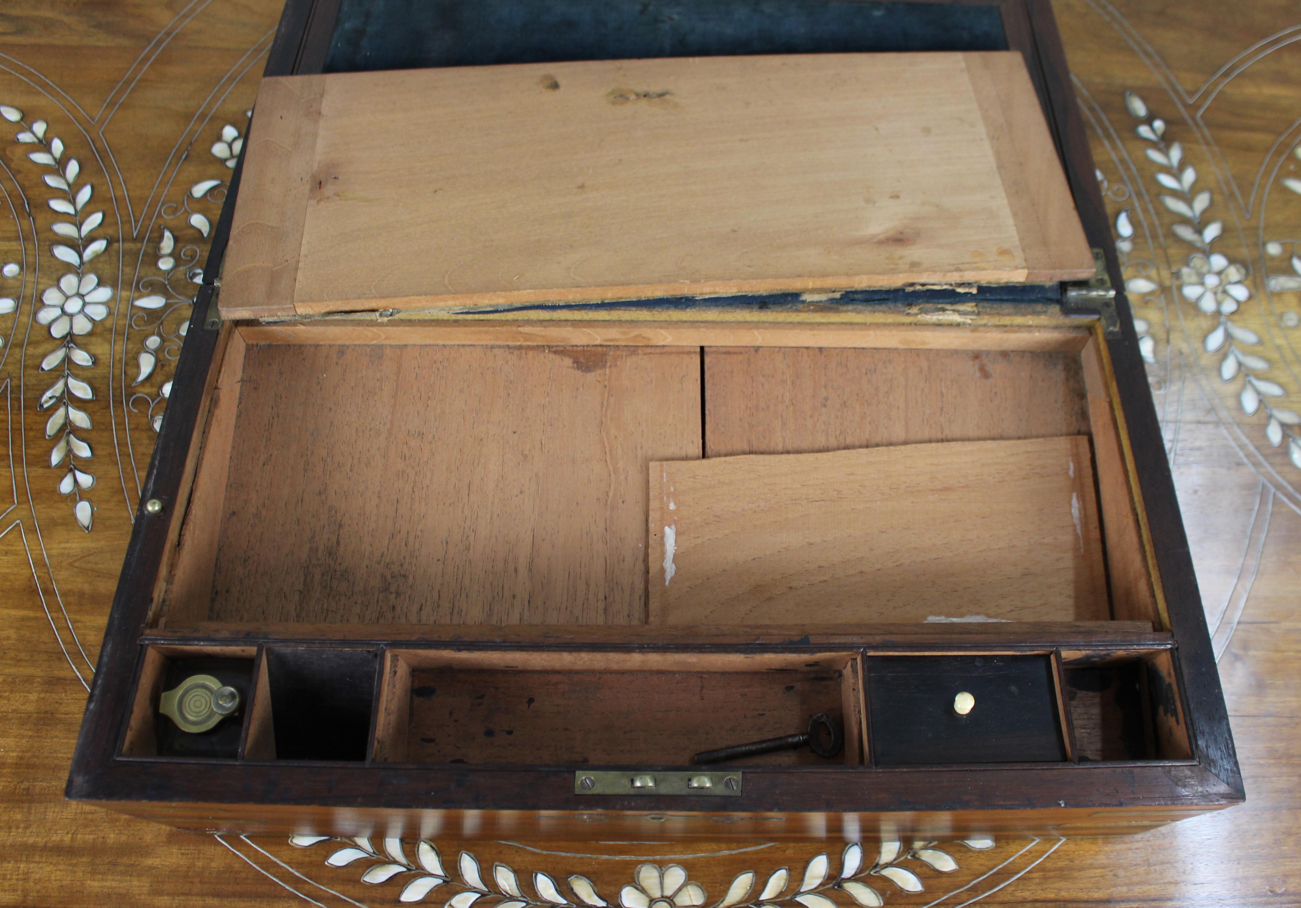 Antique Brass-Bound Rosewood Writing Slope, c.1850 For Sale 9