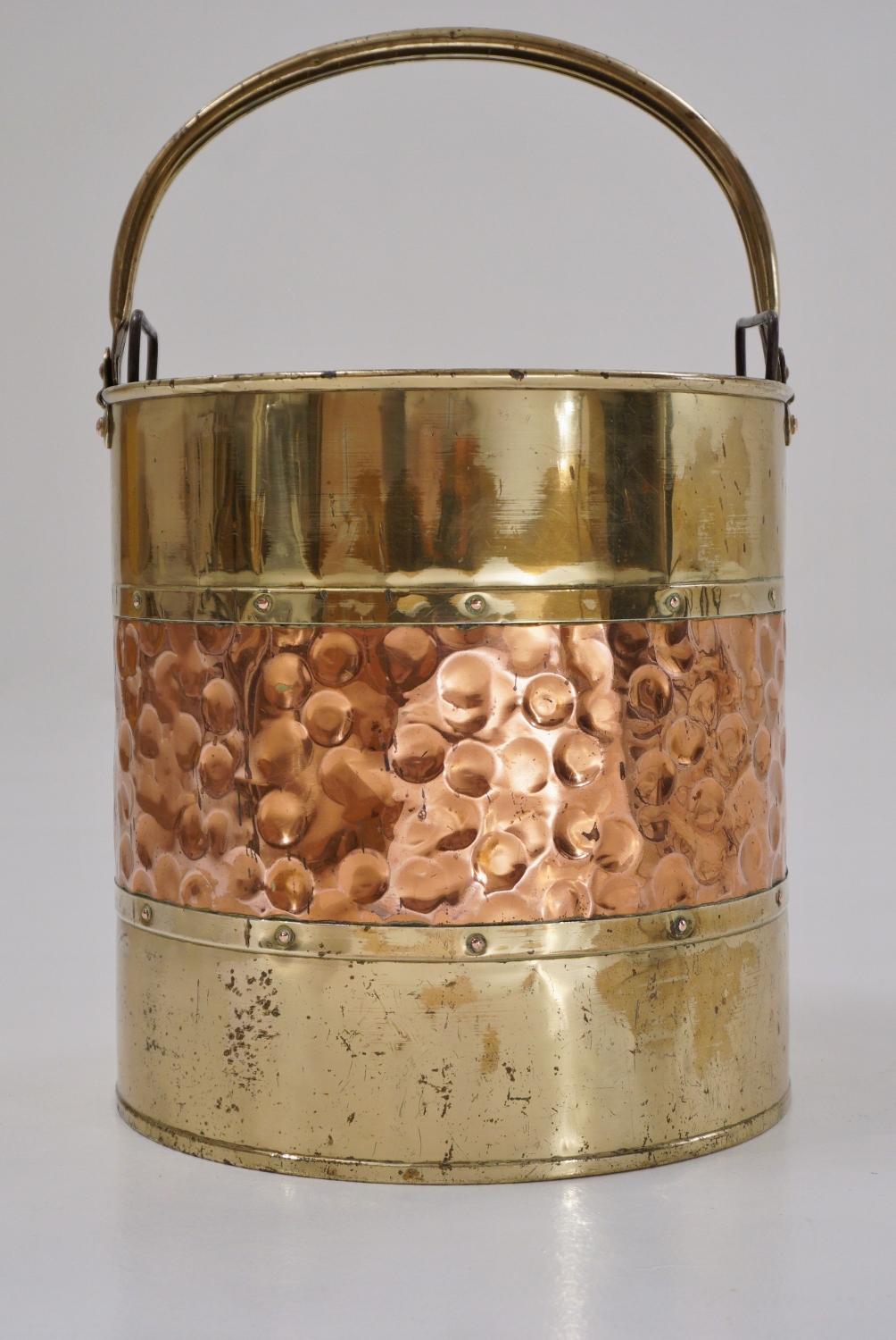 British Antique Brass Bucket/Bin 'Coal Scuttle' with Copper Banding, circa 1900s English For Sale