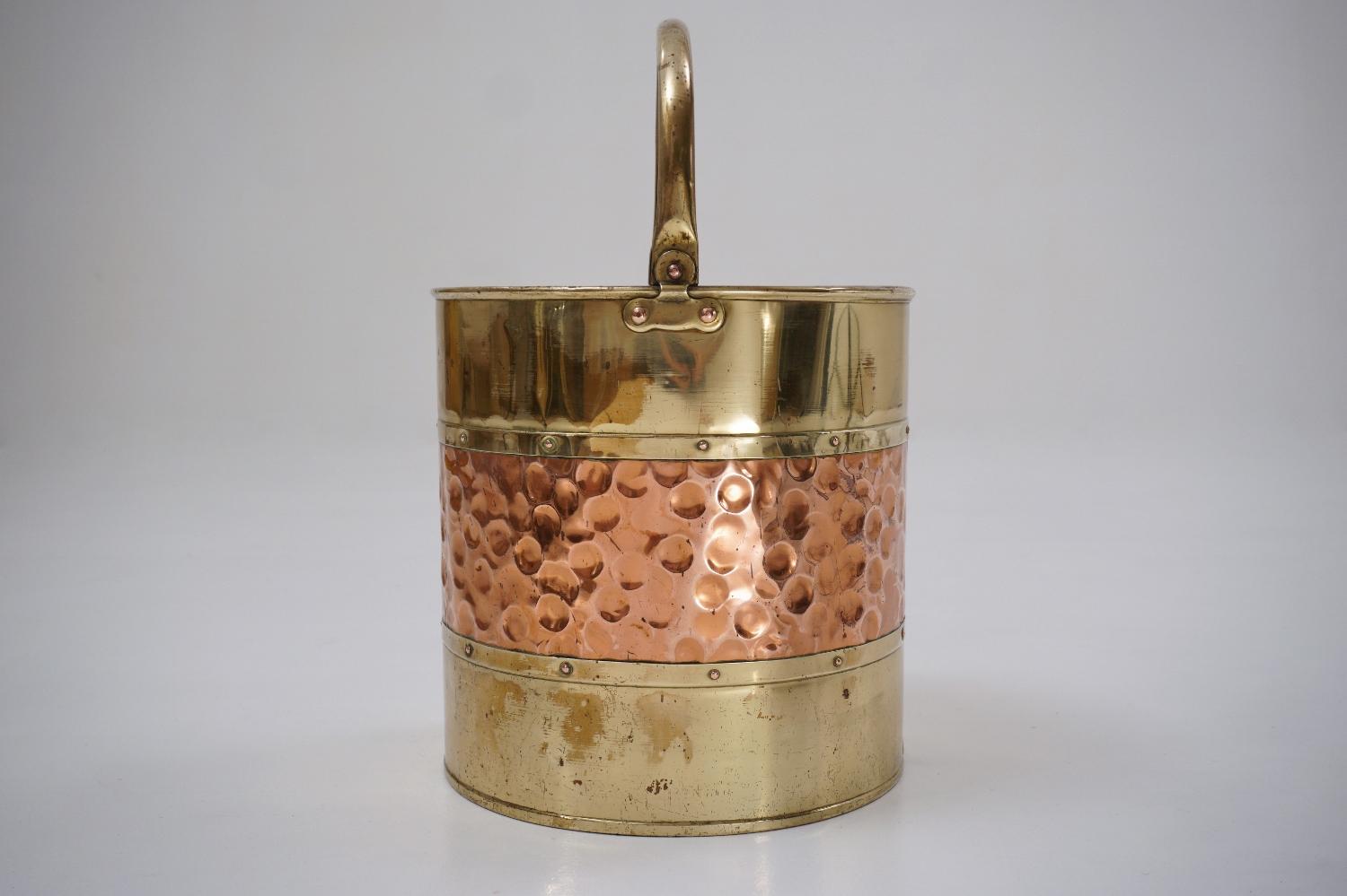 Antique Brass Bucket/Bin 'Coal Scuttle' with Copper Banding, circa 1900s English For Sale 1