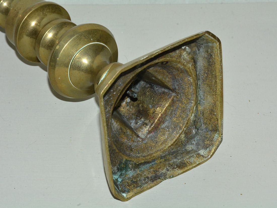Antique Brass Candlestick In Good Condition For Sale In Sheffield, MA