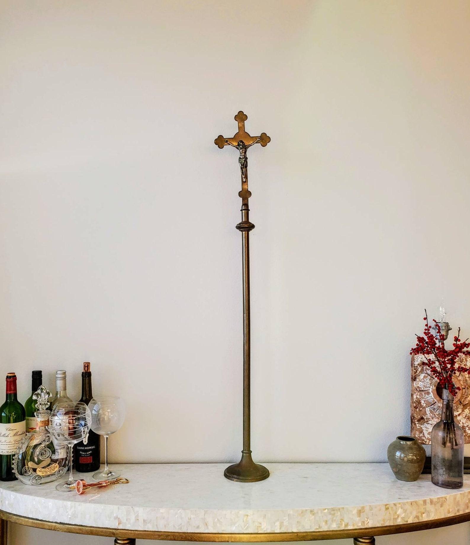 An authentic antique brass church processional cross - altar crucifix with beautiful, elegantly aged patina. Born in the late 18th to 19th century, richly detailed sculpted silver Corpus Christi (body of Christ) figure with gilt remnants remaining,