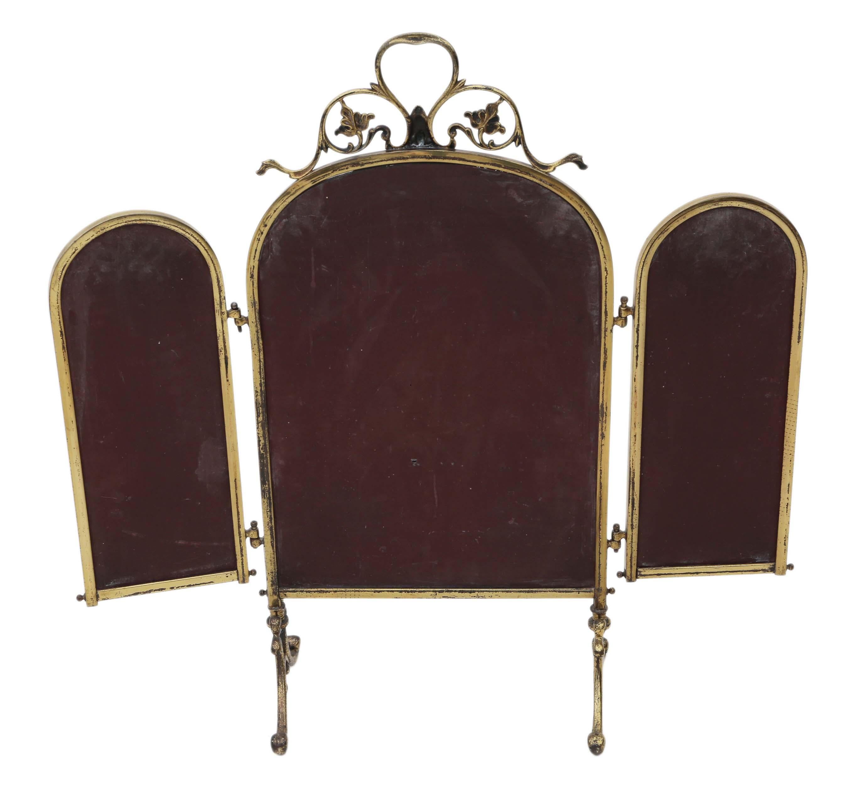 Antique brass decorated bevel edge glass fire fireplace screen 19th Century In Good Condition In Wisbech, Cambridgeshire