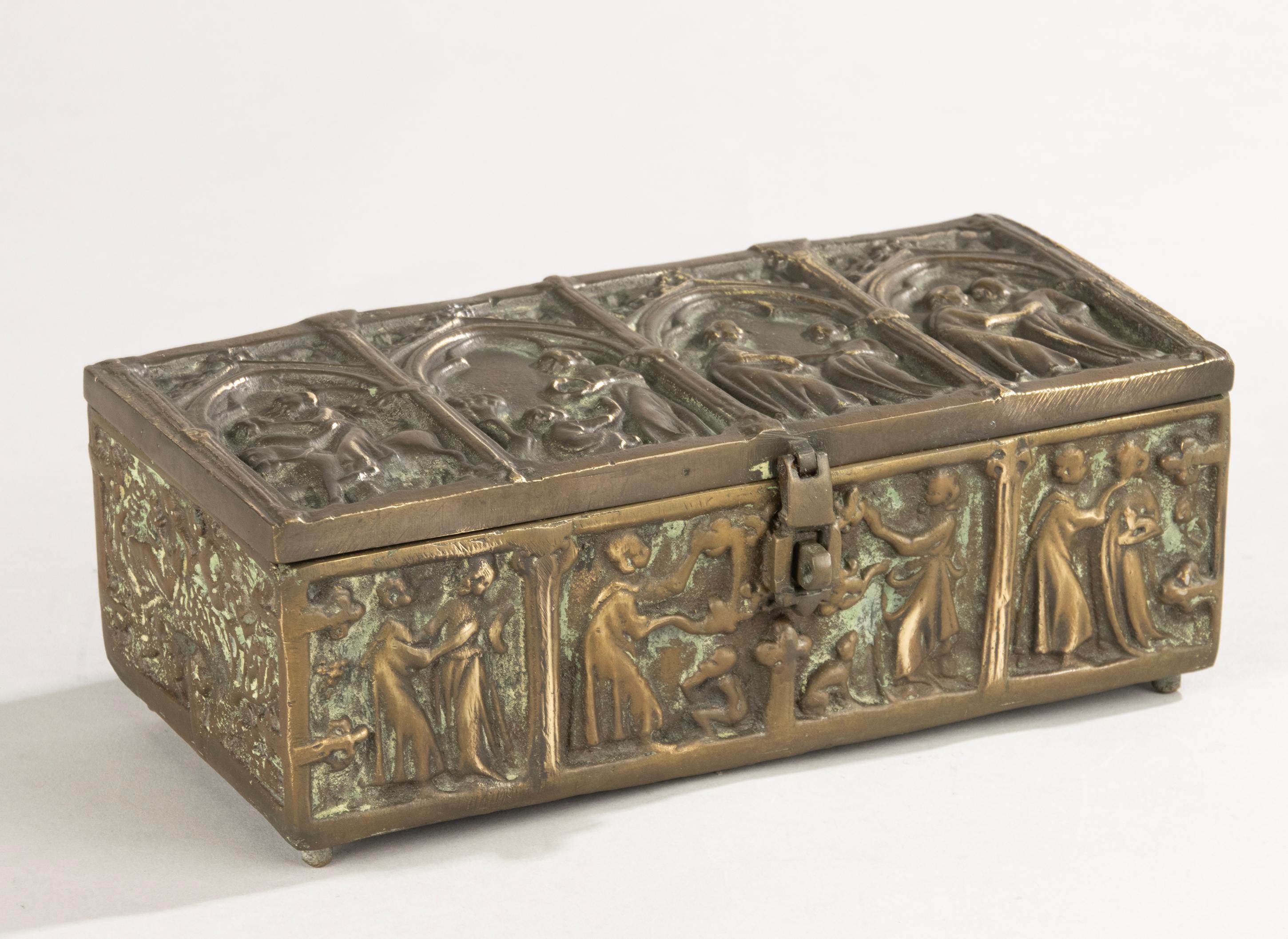 Early 20th Century Antique Brass Decorative Box - Gothic Style For Sale