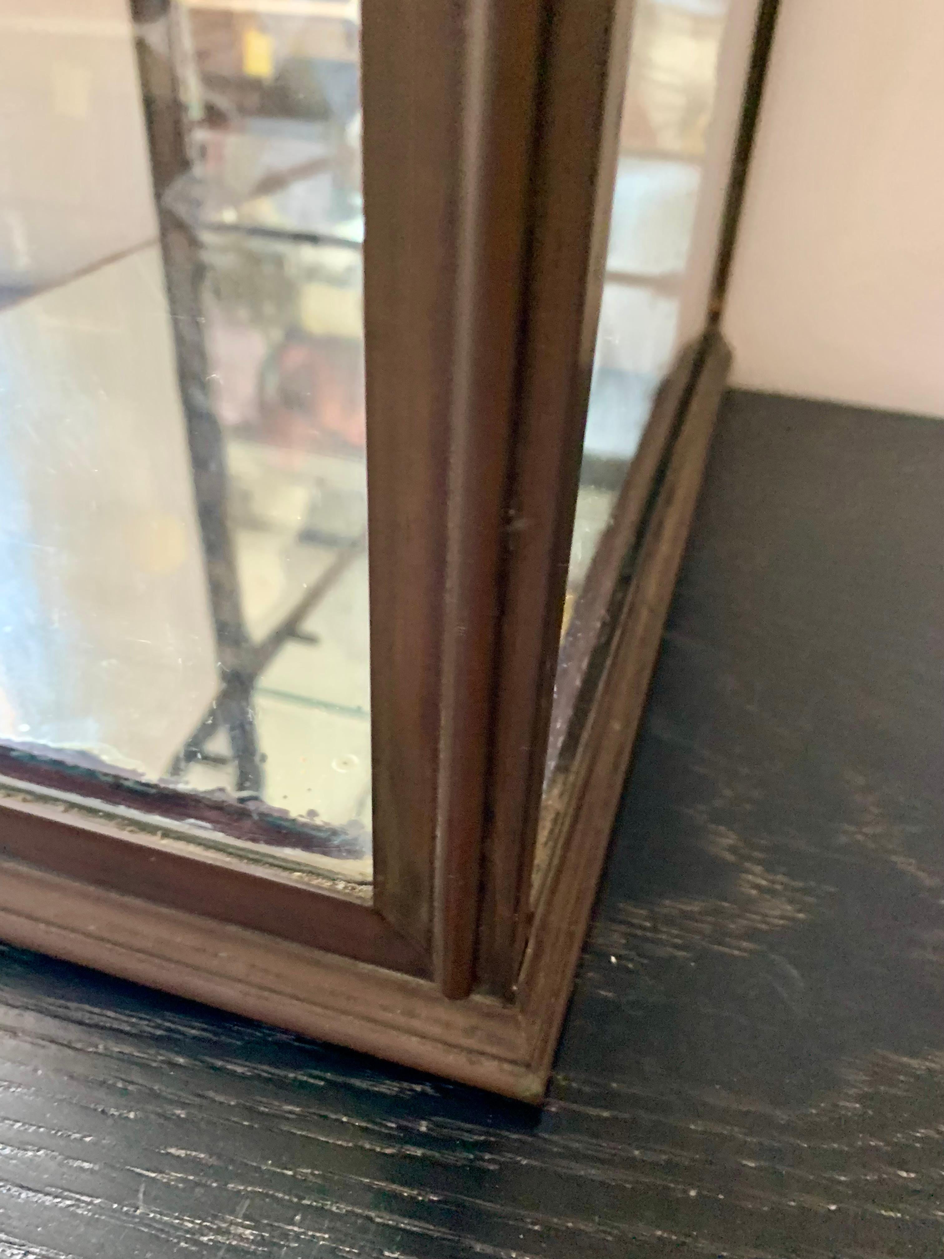 Vitrina de latón antiguo - Vitrine en venta 8