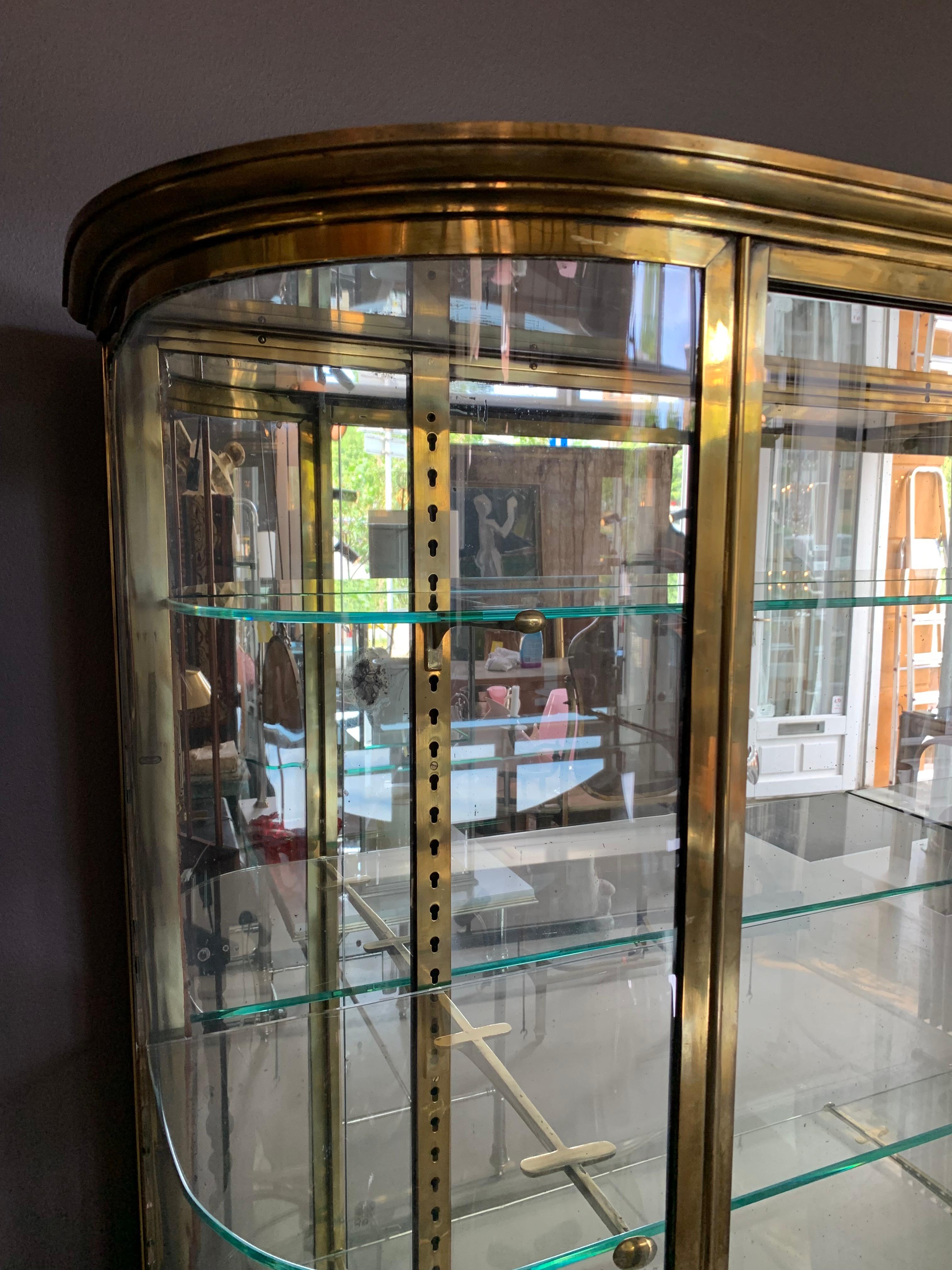 Vitrina de latón antiguo - Vitrine 3